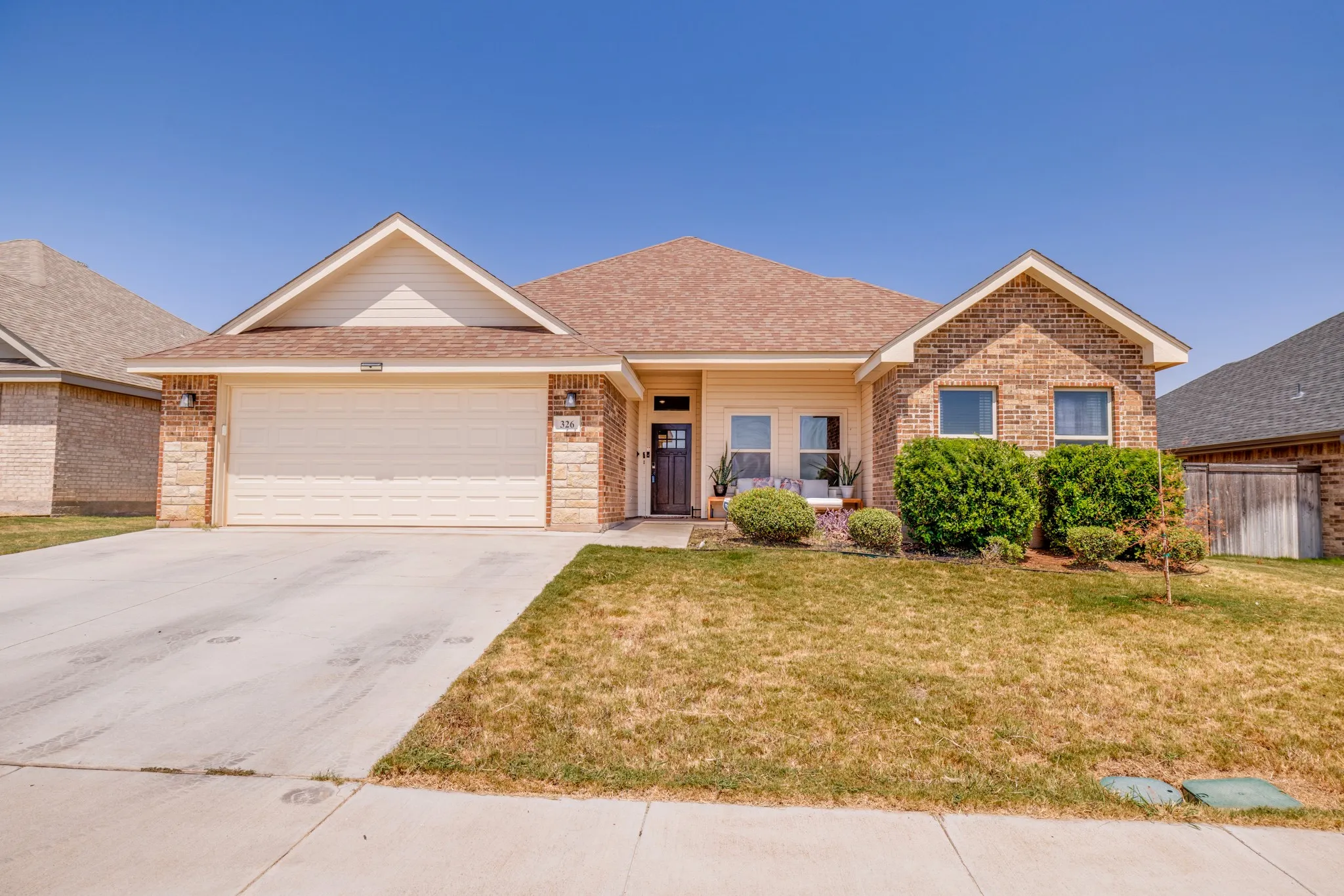 Single Family Residence For Sale in Taylor County , 326 Carriage Hills Parkway, Abilene, Texas 79602, 4 Bedroom, 2 Bathroom, 2 Garage spaces, 1,680 Sqft, built in 2021, mls#21355459, Real Estate Agent in Abilene, Homes For Sale in Taylor county, Homes For Sale in Abilene, Realtor in Abilene Texas, Real Estate Brokerage Independent Realty Texas, Luminita Cordes Realtor
