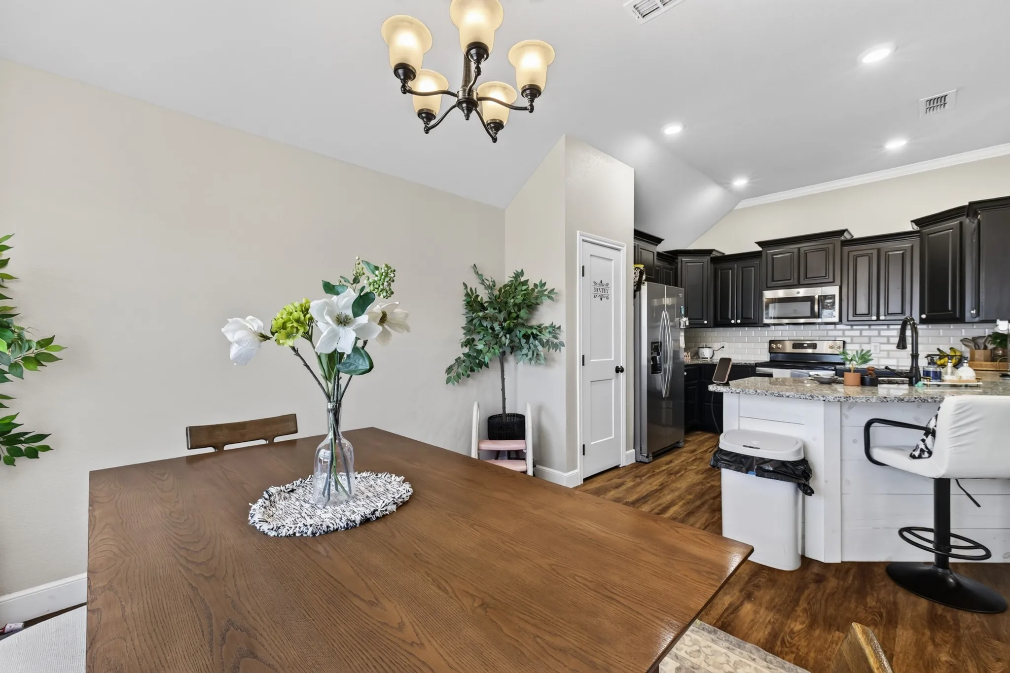 Single Family Residence For Sale in Taylor County , 326 Carriage Hills Parkway, Abilene, Texas 79602, 4 Bedroom, 2 Bathroom, 2 Garage spaces, 1,680 Sqft, built in 2021, mls#21355459, Real Estate Agent in Abilene, Homes For Sale in Taylor county, Homes For Sale in Abilene, Realtor in Abilene Texas, Real Estate Brokerage Independent Realty Texas, Luminita Cordes Realtor