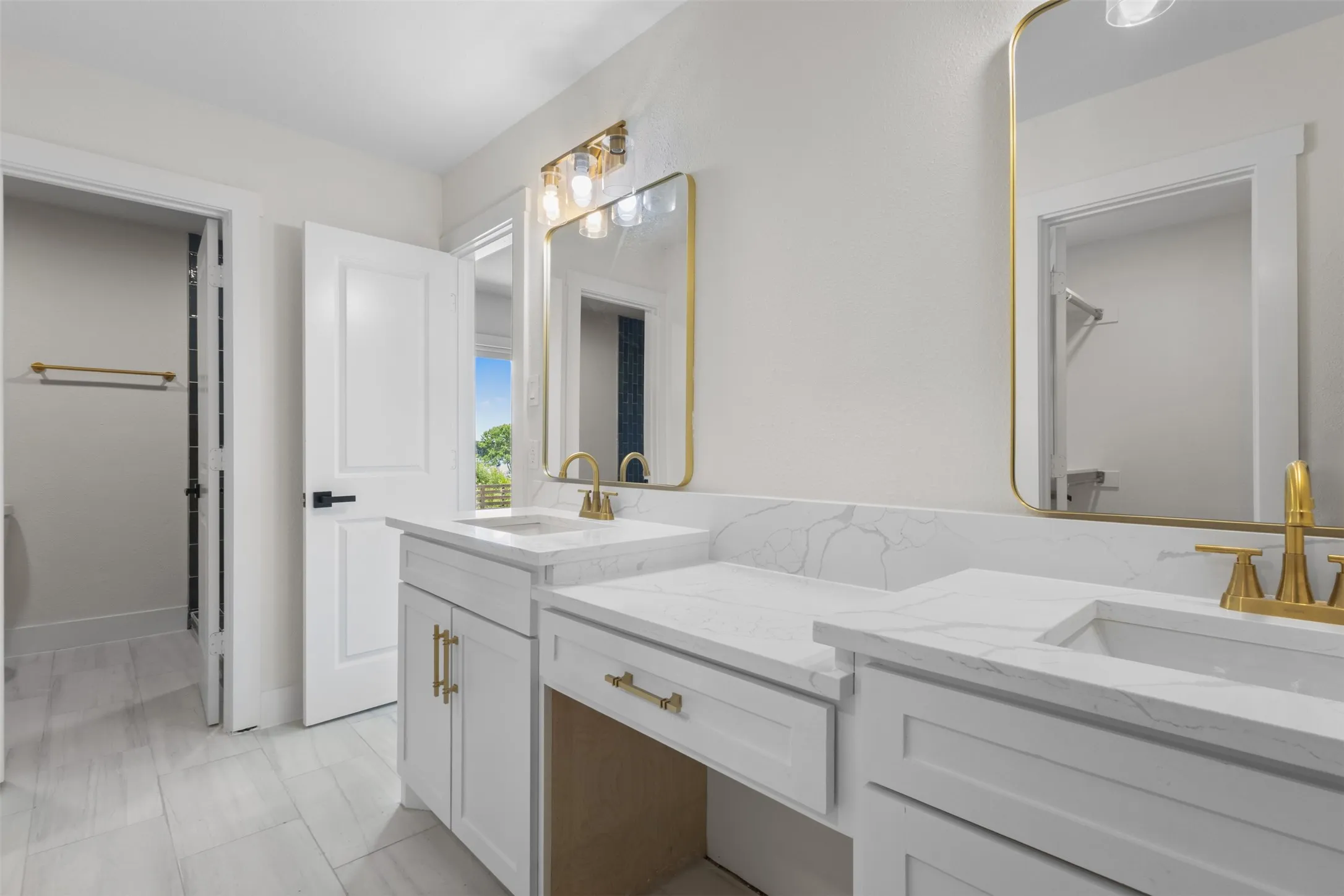 Single Family Residence For Rent in Dallas County , 5000 Edgewater Drive, Rowlett, Texas 75088, 4 Bedroom, 3 Bathroom, 3 Garage spaces, 2,098 Sqft, built in 1980, mls#21370389, Real Estate Agent in Rowlett, Homes For Rent in Dallas county, Homes For Rent in Rowlett, Realtor in Rowlett Texas, Real Estate Brokerage Independent Realty Texas, Luminita Cordes Realtor
