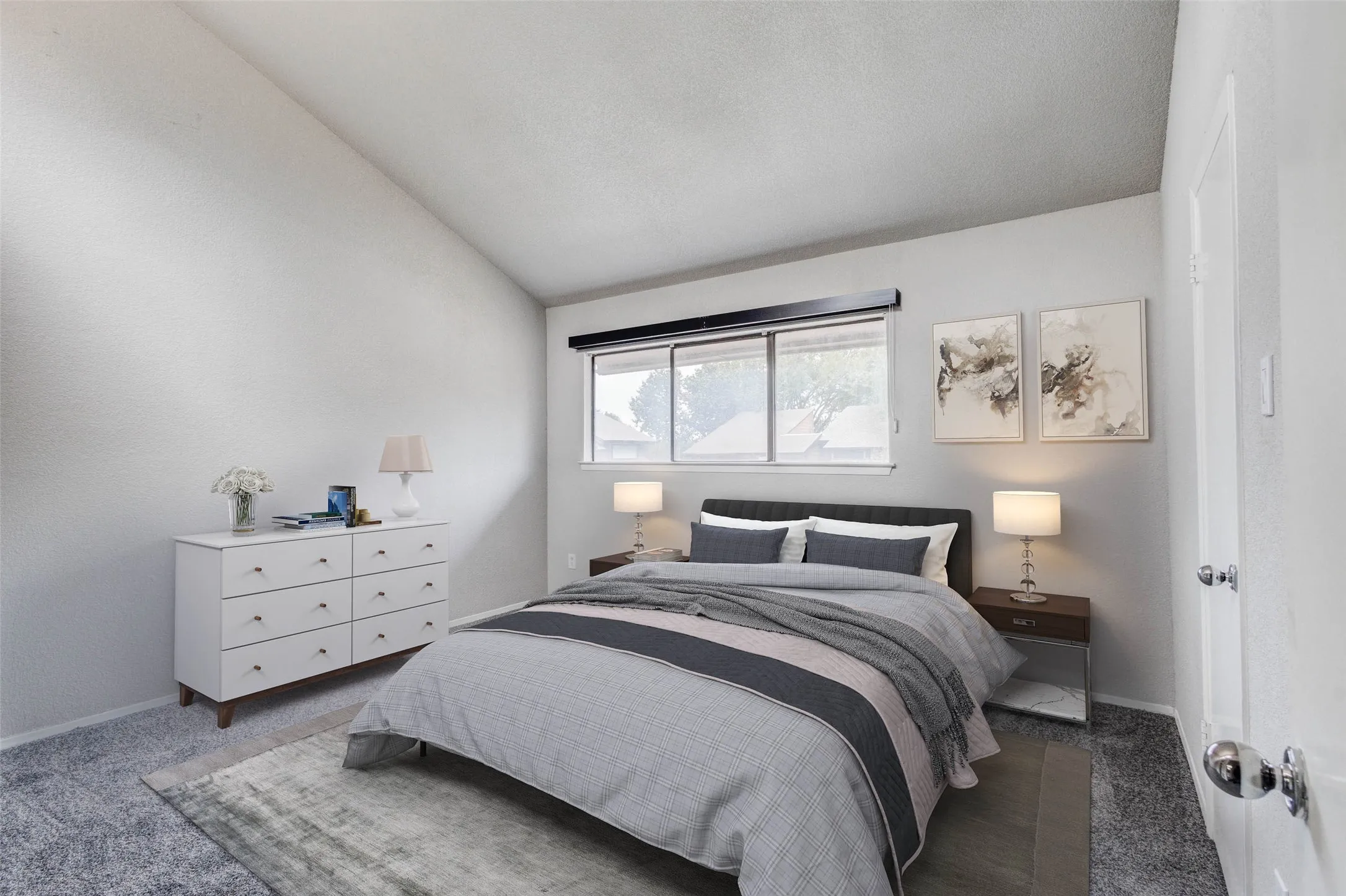 Single Family Residence For Sale in Dallas County , 3161 Golden Oak, Farmers Branch, Texas 75234, 4 Bedroom, 3 Bathroom, 1 Garage spaces, 1,751 Sqft, built in 1972, mls#21368278, Real Estate Agent in Farmers Branch, Homes For Sale in Dallas county, Homes For Sale in Farmers Branch, Realtor in Farmers Branch Texas, Real Estate Brokerage Independent Realty Texas, Luminita Cordes Realtor