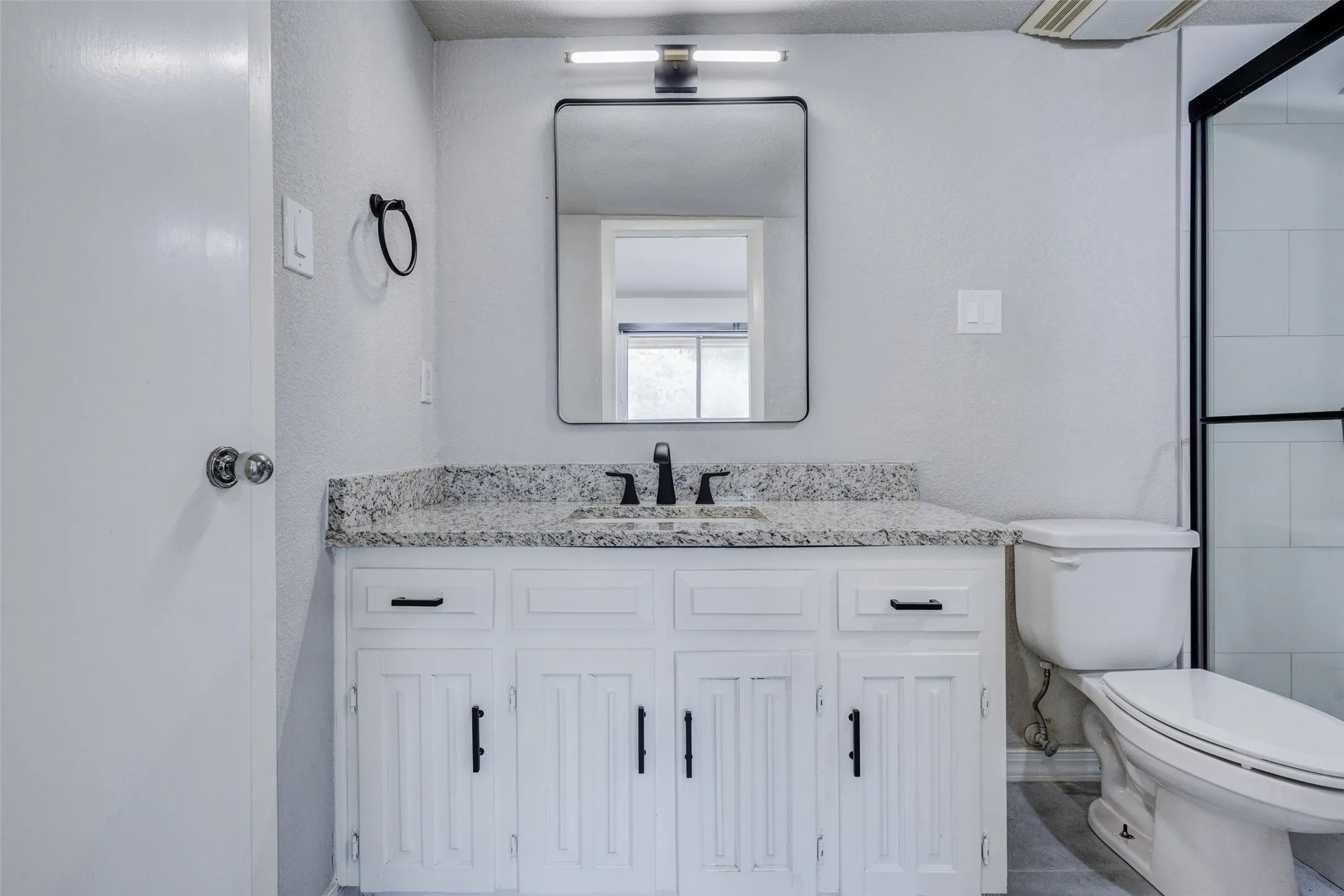 Single Family Residence For Sale in Dallas County , 3161 Golden Oak, Farmers Branch, Texas 75234, 4 Bedroom, 3 Bathroom, 1 Garage spaces, 1,751 Sqft, built in 1972, mls#21368278, Real Estate Agent in Farmers Branch, Homes For Sale in Dallas county, Homes For Sale in Farmers Branch, Realtor in Farmers Branch Texas, Real Estate Brokerage Independent Realty Texas, Luminita Cordes Realtor