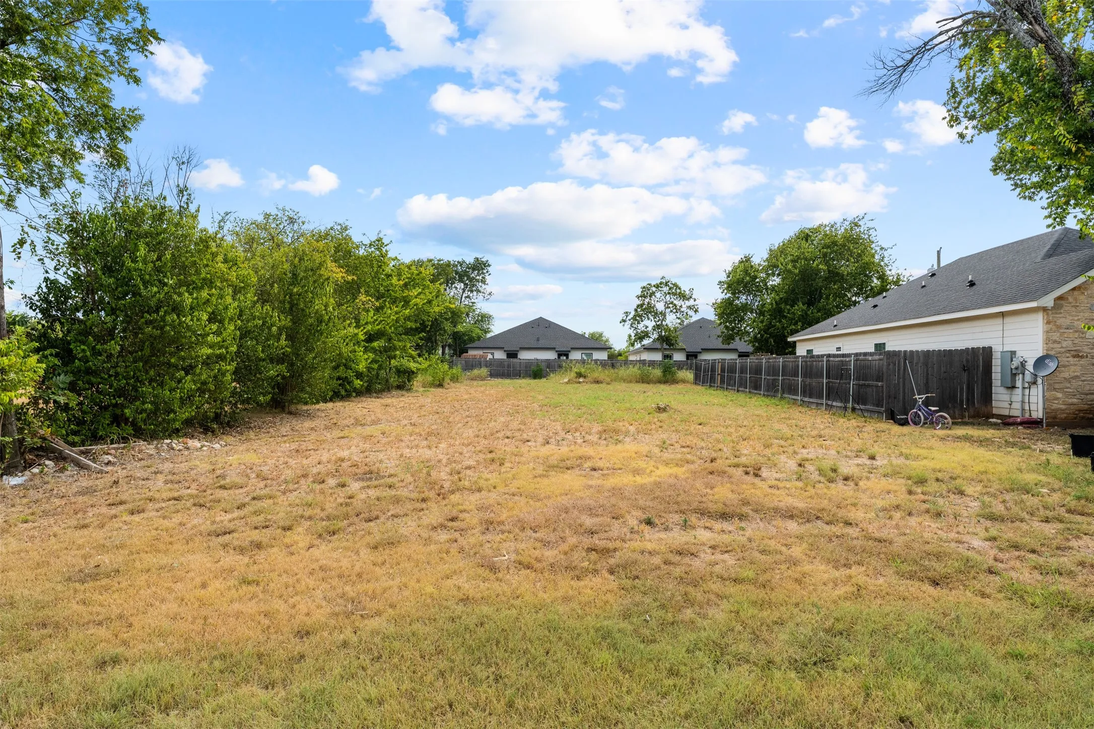 Unimproved Land For Sale in Mc Lennan County , 205 Garfield Street, Mc Gregor, Texas 76657, 0, 0, Garage spaces, 0 Sqft, built in 0, mls#21369449, Real Estate Agent in Mc Gregor, Homes For Sale in Mc Lennan county, Homes For Sale in Mc Gregor, Realtor in Mc Gregor Texas, Real Estate Brokerage Independent Realty Texas, Luminita Cordes Realtor
