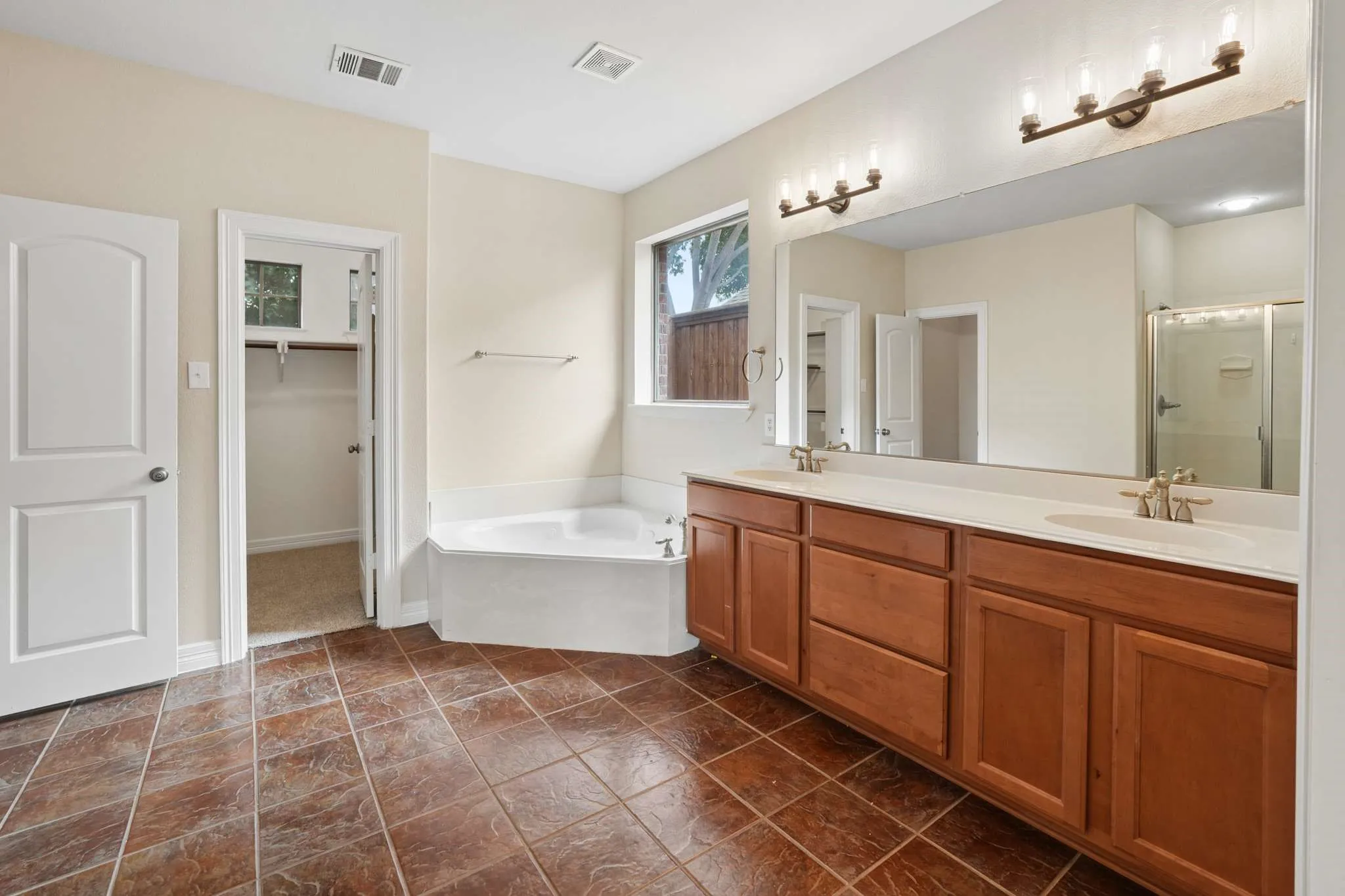 Single Family Residence For Rent in Collin County , 3512 Black Gold Drive, Mc Kinney, Texas 75070, 4 Bedroom, 3 Bathroom, 2 Garage spaces, 2,797 Sqft, built in 2006, mls#21370396, Real Estate Agent in Mc Kinney, Homes For Rent in Collin county, Homes For Rent in Mc Kinney, Realtor in Mc Kinney Texas, Real Estate Brokerage Independent Realty Texas, Luminita Cordes Realtor