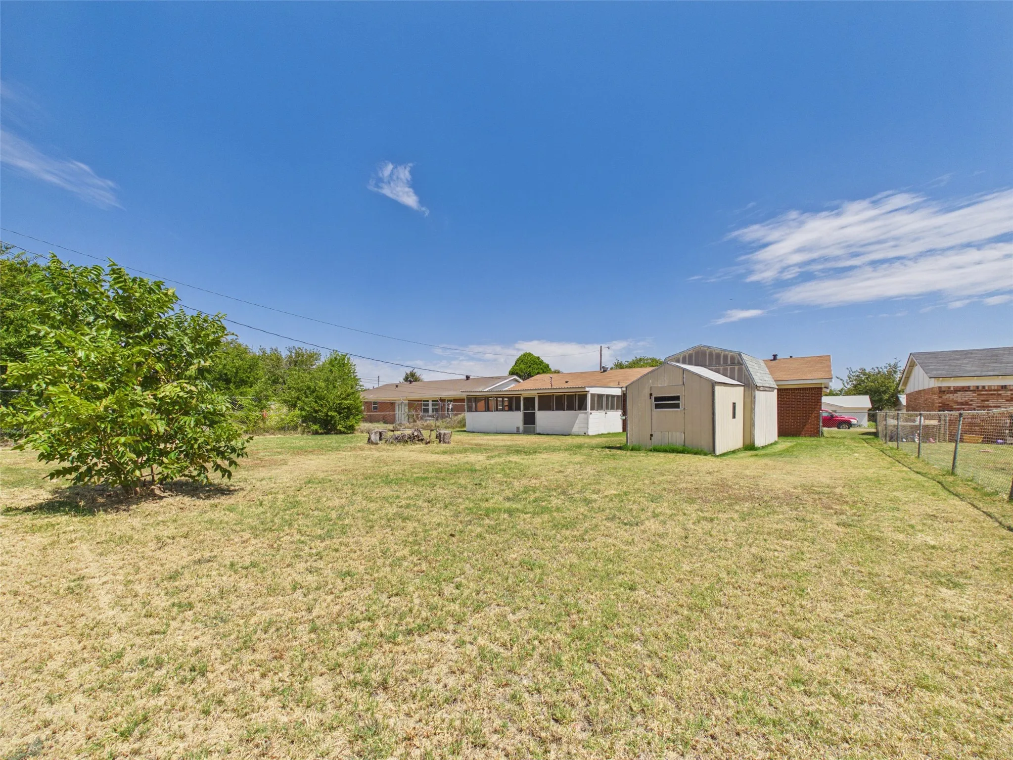 Single Family Residence For Sale in Wichita County , 4110 Lenore Drive, Wichita Falls, Texas 76306, 3 Bedroom, 2 Bathroom, Garage spaces, 1,605 Sqft, built in 1964, mls#21370376, Real Estate Agent in Wichita Falls, Homes For Sale in Wichita county, Homes For Sale in Wichita Falls, Realtor in Wichita Falls Texas, Real Estate Brokerage Independent Realty Texas, Luminita Cordes Realtor