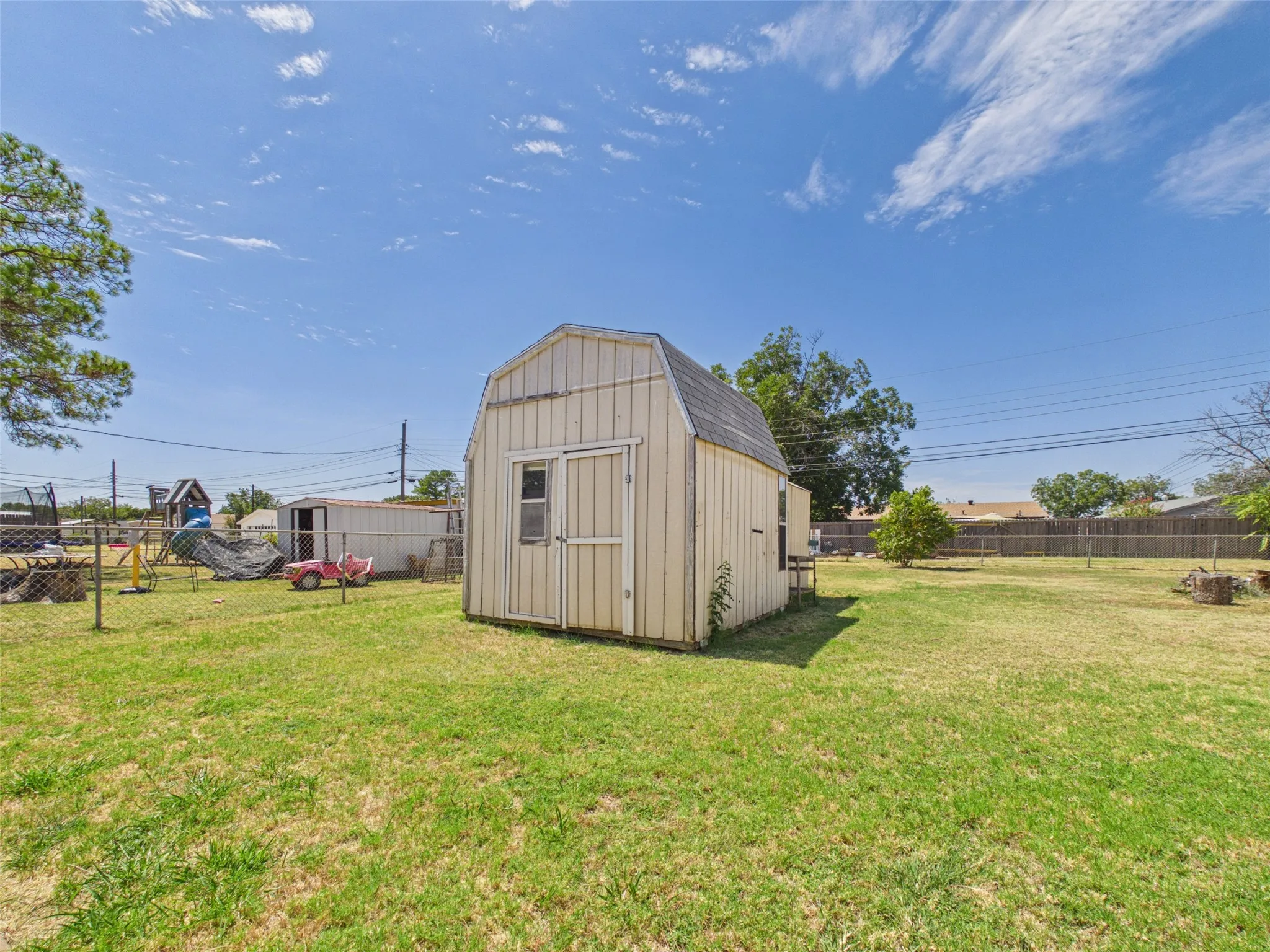 Single Family Residence For Sale in Wichita County , 4110 Lenore Drive, Wichita Falls, Texas 76306, 3 Bedroom, 2 Bathroom, Garage spaces, 1,605 Sqft, built in 1964, mls#21370376, Real Estate Agent in Wichita Falls, Homes For Sale in Wichita county, Homes For Sale in Wichita Falls, Realtor in Wichita Falls Texas, Real Estate Brokerage Independent Realty Texas, Luminita Cordes Realtor