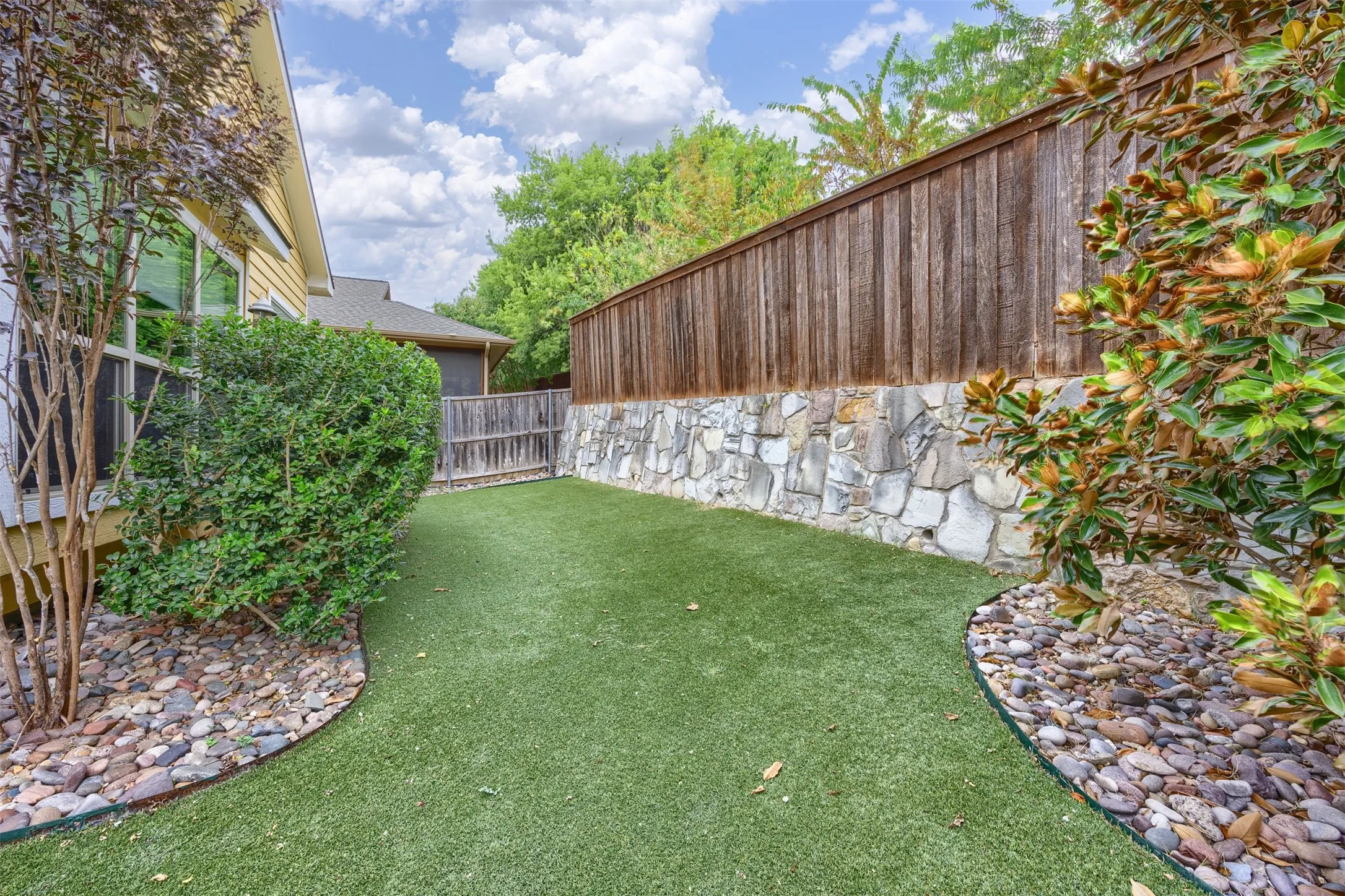 Single Family Residence For Sale in Collin County , 1212 Steepleview Lane, Mc Kinney, Texas 75069, 3 Bedroom, 2 Bathroom, 2 Garage spaces, 1,602 Sqft, built in 2013, mls#21368008, Real Estate Agent in Mc Kinney, Homes For Sale in Collin county, Homes For Sale in Mc Kinney, Realtor in Mc Kinney Texas, Real Estate Brokerage Independent Realty Texas, Luminita Cordes Realtor
