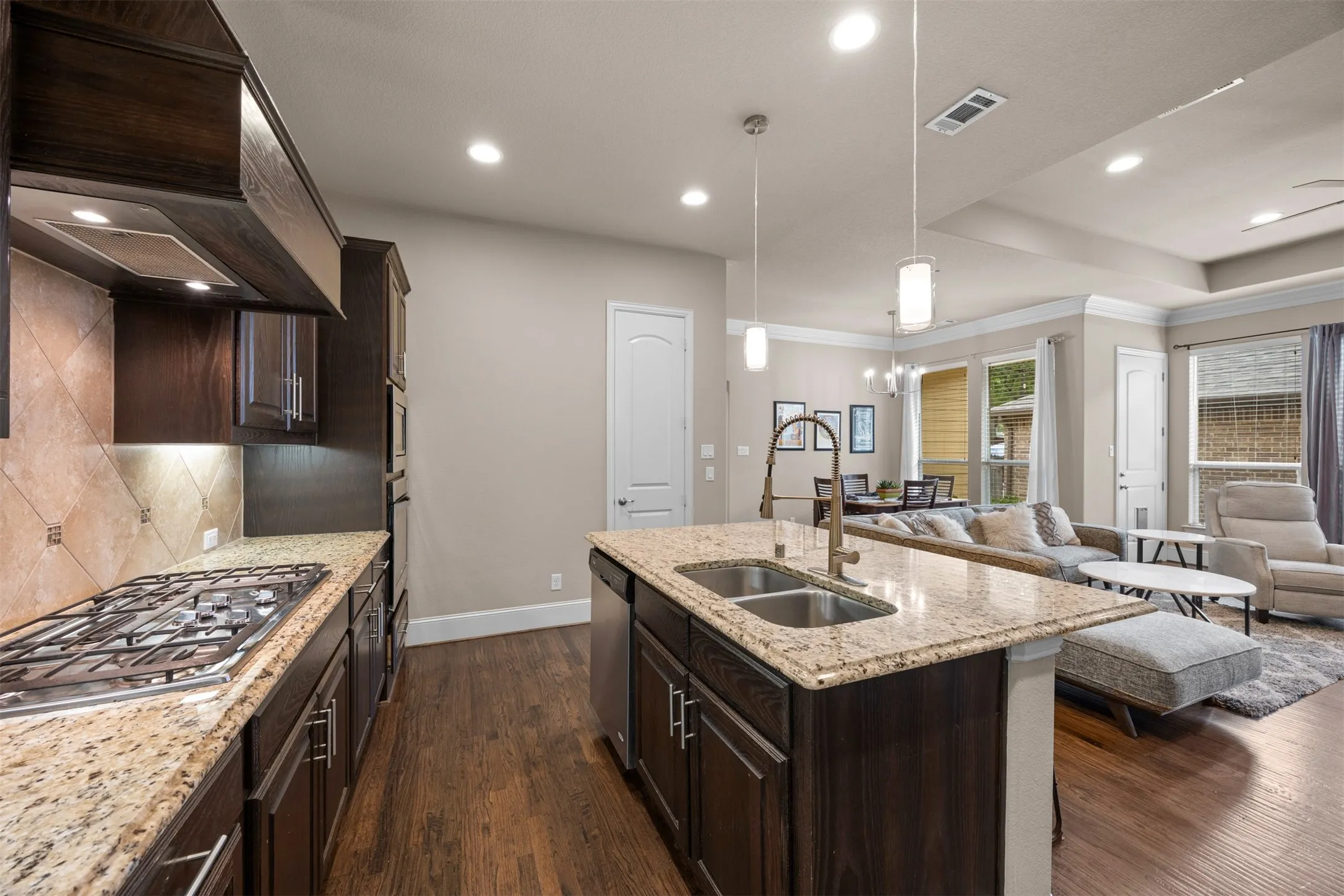 Single Family Residence For Sale in Collin County , 1212 Steepleview Lane, Mc Kinney, Texas 75069, 3 Bedroom, 2 Bathroom, 2 Garage spaces, 1,602 Sqft, built in 2013, mls#21368008, Real Estate Agent in Mc Kinney, Homes For Sale in Collin county, Homes For Sale in Mc Kinney, Realtor in Mc Kinney Texas, Real Estate Brokerage Independent Realty Texas, Luminita Cordes Realtor