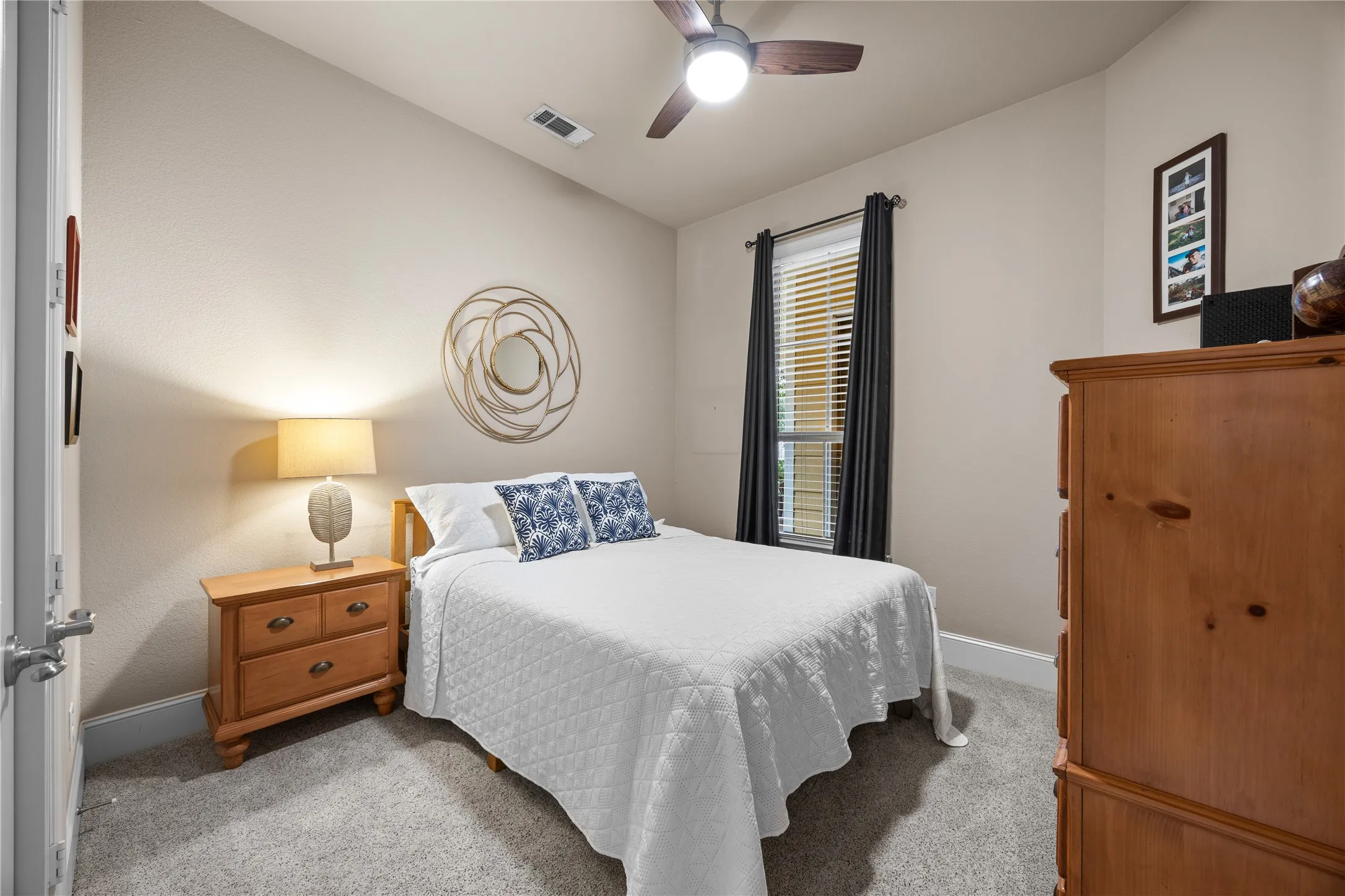 Single Family Residence For Sale in Collin County , 1212 Steepleview Lane, Mc Kinney, Texas 75069, 3 Bedroom, 2 Bathroom, 2 Garage spaces, 1,602 Sqft, built in 2013, mls#21368008, Real Estate Agent in Mc Kinney, Homes For Sale in Collin county, Homes For Sale in Mc Kinney, Realtor in Mc Kinney Texas, Real Estate Brokerage Independent Realty Texas, Luminita Cordes Realtor