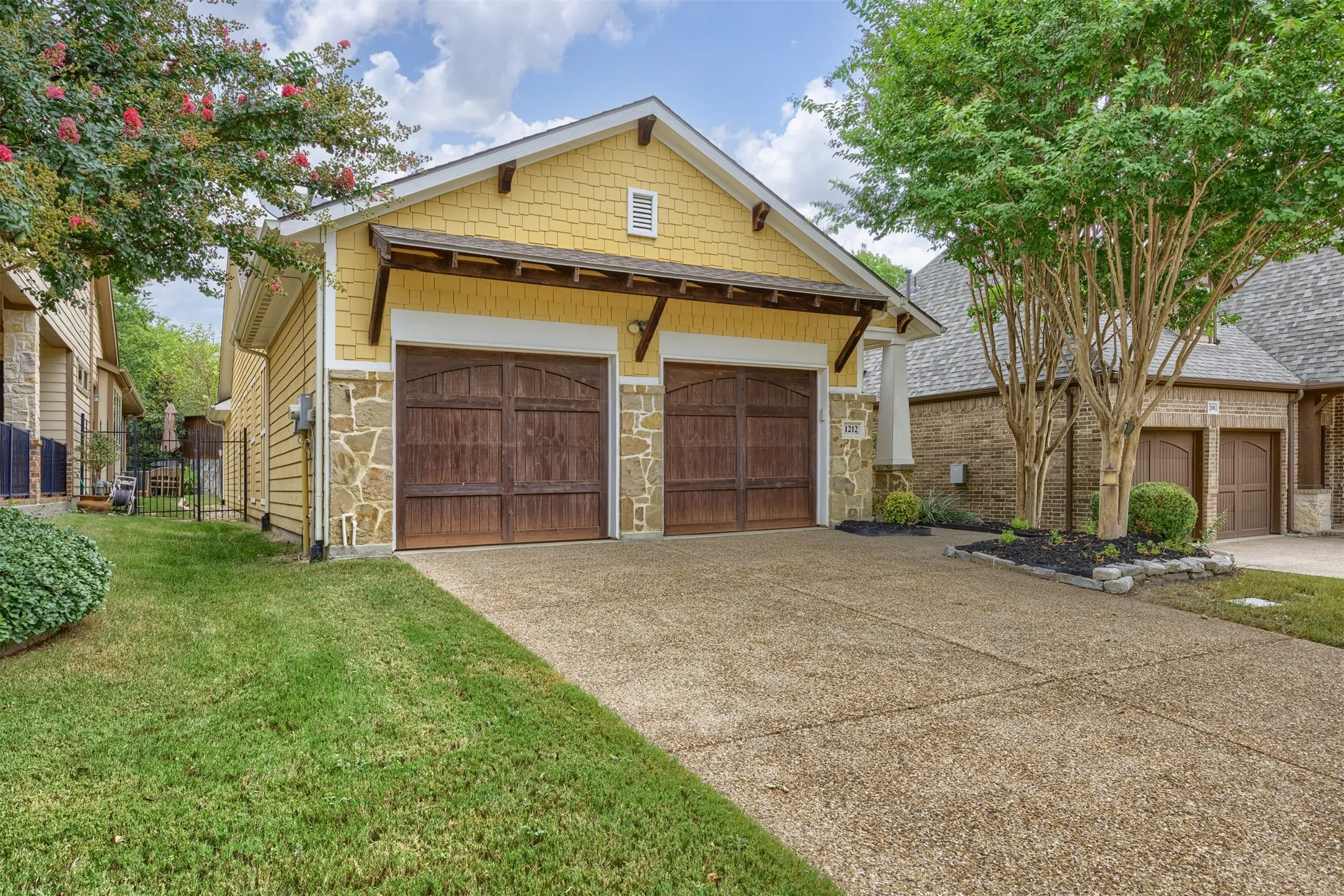 Single Family Residence For Sale in Collin County , 1212 Steepleview Lane, Mc Kinney, Texas 75069, 3 Bedroom, 2 Bathroom, 2 Garage spaces, 1,602 Sqft, built in 2013, mls#21368008, Real Estate Agent in Mc Kinney, Homes For Sale in Collin county, Homes For Sale in Mc Kinney, Realtor in Mc Kinney Texas, Real Estate Brokerage Independent Realty Texas, Luminita Cordes Realtor