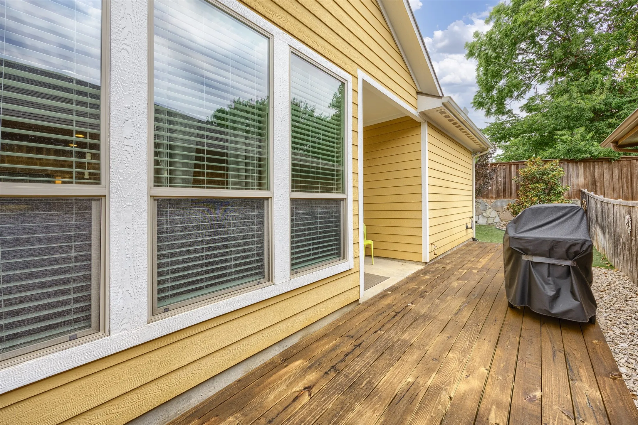 Single Family Residence For Sale in Collin County , 1212 Steepleview Lane, Mc Kinney, Texas 75069, 3 Bedroom, 2 Bathroom, 2 Garage spaces, 1,602 Sqft, built in 2013, mls#21368008, Real Estate Agent in Mc Kinney, Homes For Sale in Collin county, Homes For Sale in Mc Kinney, Realtor in Mc Kinney Texas, Real Estate Brokerage Independent Realty Texas, Luminita Cordes Realtor
