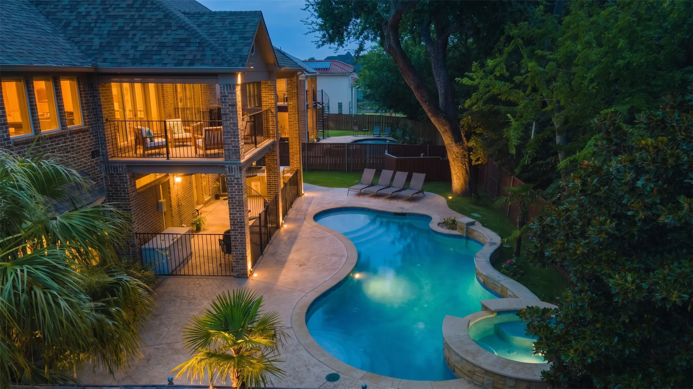 Single Family Residence For Sale in Collin County , 8609 Tuscan Oaks Drive, Mc Kinney, Texas 75071, 4 Bedroom, 5 Bathroom, 3 Garage spaces, 4,120 Sqft, built in 2014, mls#21366049, Real Estate Agent in Mc Kinney, Homes For Sale in Collin county, Homes For Sale in Mc Kinney, Realtor in Mc Kinney Texas, Real Estate Brokerage Independent Realty Texas, Luminita Cordes Realtor