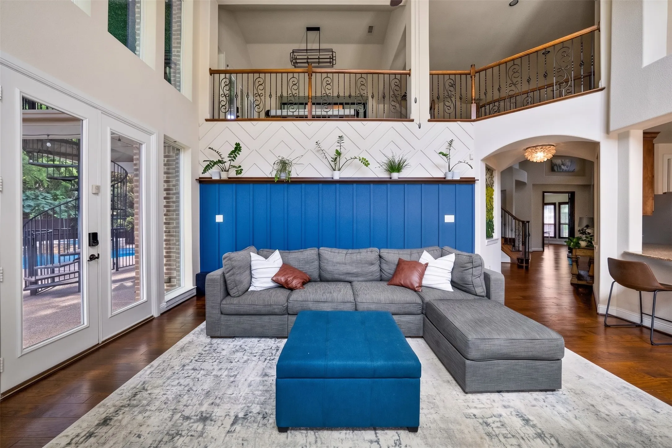 Single Family Residence For Sale in Collin County , 8609 Tuscan Oaks Drive, Mc Kinney, Texas 75071, 4 Bedroom, 5 Bathroom, 3 Garage spaces, 4,120 Sqft, built in 2014, mls#21366049, Real Estate Agent in Mc Kinney, Homes For Sale in Collin county, Homes For Sale in Mc Kinney, Realtor in Mc Kinney Texas, Real Estate Brokerage Independent Realty Texas, Luminita Cordes Realtor