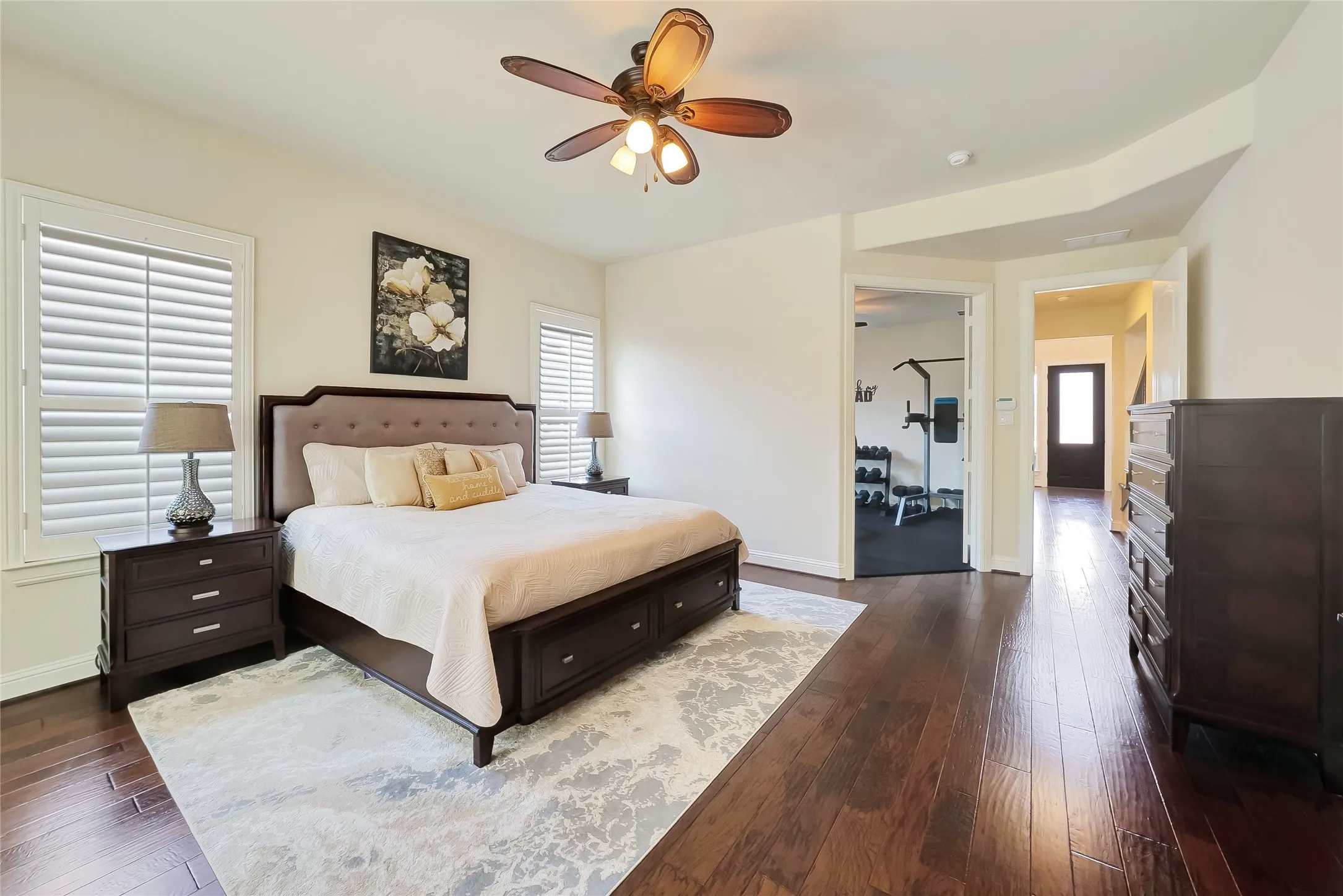 Single Family Residence For Sale in Collin County , 8609 Tuscan Oaks Drive, Mc Kinney, Texas 75071, 4 Bedroom, 5 Bathroom, 3 Garage spaces, 4,120 Sqft, built in 2014, mls#21366049, Real Estate Agent in Mc Kinney, Homes For Sale in Collin county, Homes For Sale in Mc Kinney, Realtor in Mc Kinney Texas, Real Estate Brokerage Independent Realty Texas, Luminita Cordes Realtor