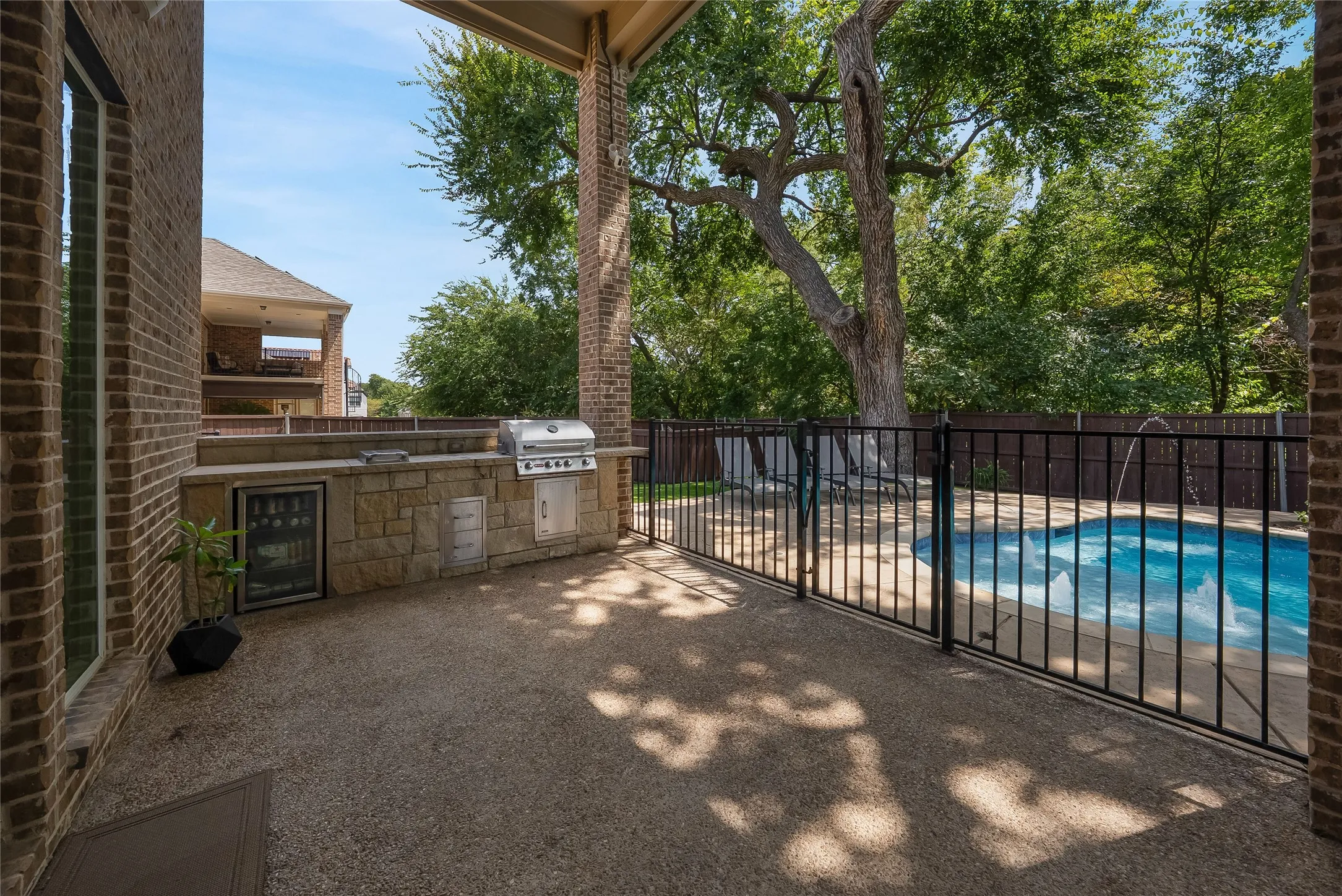 Single Family Residence For Sale in Collin County , 8609 Tuscan Oaks Drive, Mc Kinney, Texas 75071, 4 Bedroom, 5 Bathroom, 3 Garage spaces, 4,120 Sqft, built in 2014, mls#21366049, Real Estate Agent in Mc Kinney, Homes For Sale in Collin county, Homes For Sale in Mc Kinney, Realtor in Mc Kinney Texas, Real Estate Brokerage Independent Realty Texas, Luminita Cordes Realtor