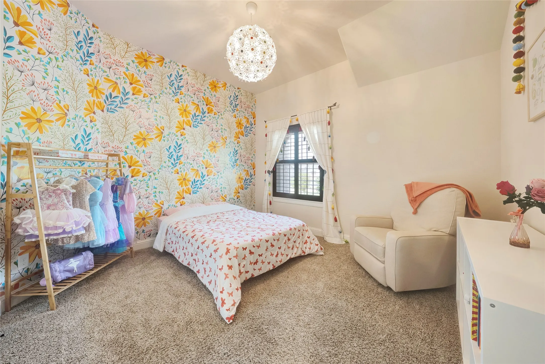 Single Family Residence For Sale in Collin County , 8609 Tuscan Oaks Drive, Mc Kinney, Texas 75071, 4 Bedroom, 5 Bathroom, 3 Garage spaces, 4,120 Sqft, built in 2014, mls#21366049, Real Estate Agent in Mc Kinney, Homes For Sale in Collin county, Homes For Sale in Mc Kinney, Realtor in Mc Kinney Texas, Real Estate Brokerage Independent Realty Texas, Luminita Cordes Realtor