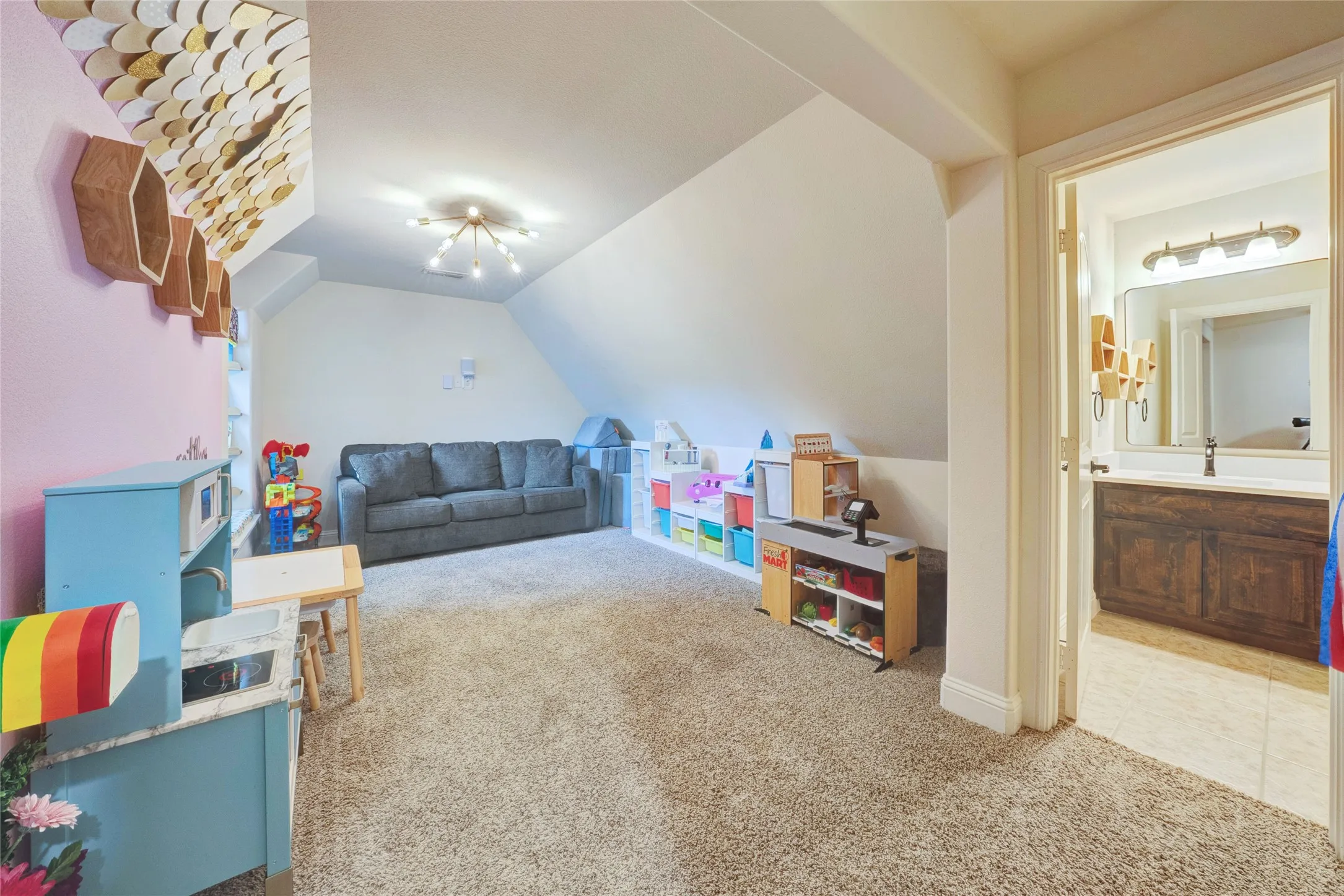 Single Family Residence For Sale in Collin County , 8609 Tuscan Oaks Drive, Mc Kinney, Texas 75071, 4 Bedroom, 5 Bathroom, 3 Garage spaces, 4,120 Sqft, built in 2014, mls#21366049, Real Estate Agent in Mc Kinney, Homes For Sale in Collin county, Homes For Sale in Mc Kinney, Realtor in Mc Kinney Texas, Real Estate Brokerage Independent Realty Texas, Luminita Cordes Realtor