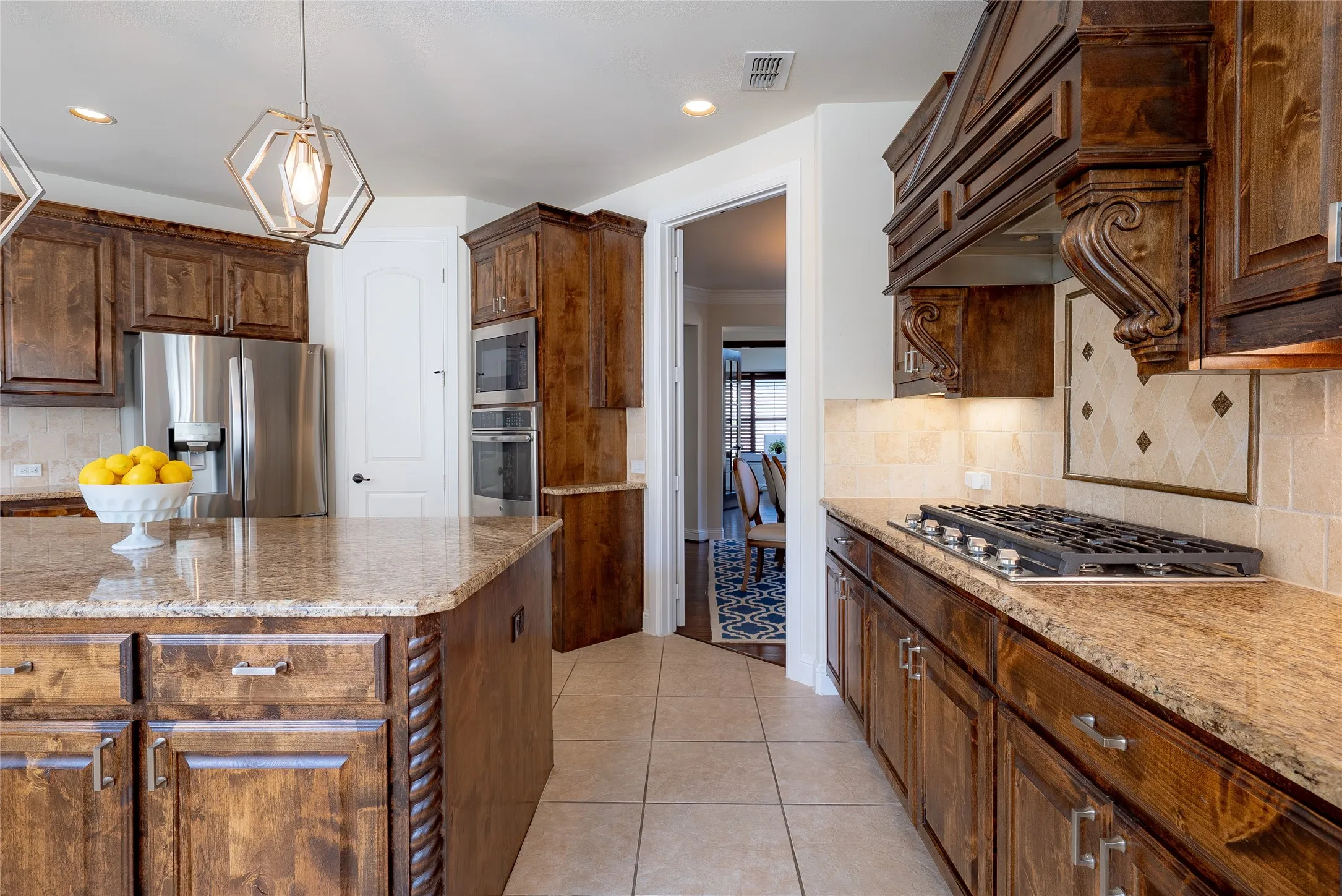 Single Family Residence For Sale in Collin County , 8609 Tuscan Oaks Drive, Mc Kinney, Texas 75071, 4 Bedroom, 5 Bathroom, 3 Garage spaces, 4,120 Sqft, built in 2014, mls#21366049, Real Estate Agent in Mc Kinney, Homes For Sale in Collin county, Homes For Sale in Mc Kinney, Realtor in Mc Kinney Texas, Real Estate Brokerage Independent Realty Texas, Luminita Cordes Realtor