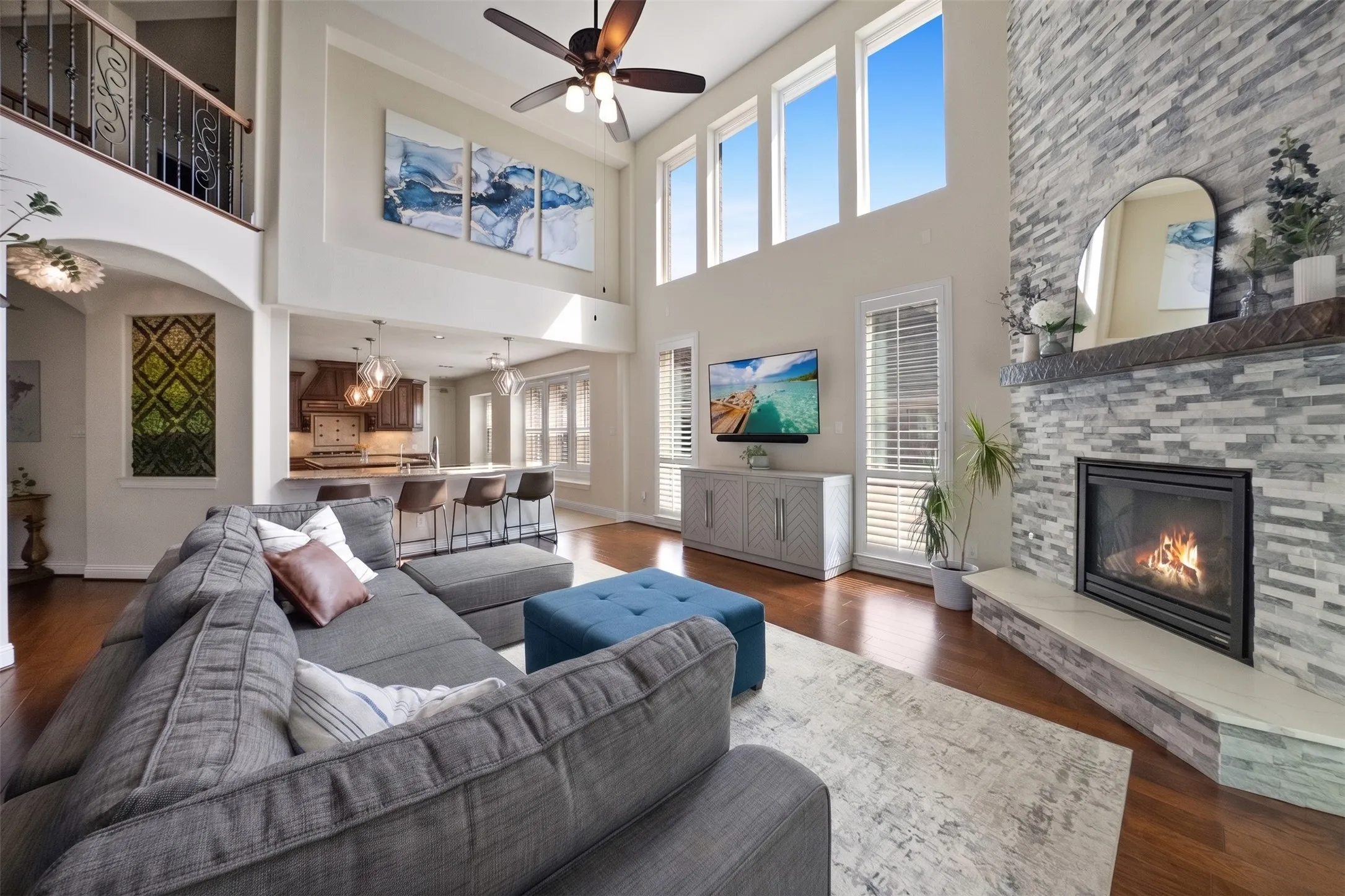 Single Family Residence For Sale in Collin County , 8609 Tuscan Oaks Drive, Mc Kinney, Texas 75071, 4 Bedroom, 5 Bathroom, 3 Garage spaces, 4,120 Sqft, built in 2014, mls#21366049, Real Estate Agent in Mc Kinney, Homes For Sale in Collin county, Homes For Sale in Mc Kinney, Realtor in Mc Kinney Texas, Real Estate Brokerage Independent Realty Texas, Luminita Cordes Realtor