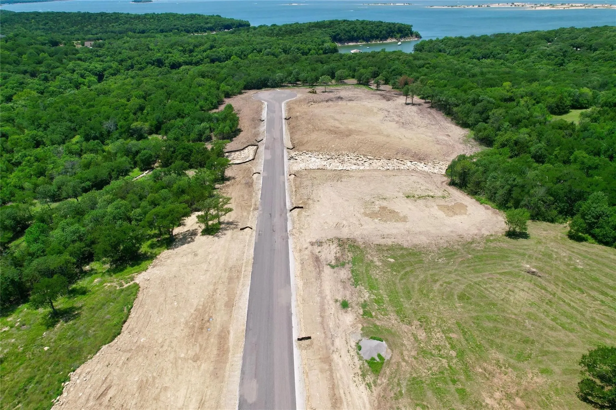 Unimproved Land For Sale in Grayson County , 75 S Crescent Drive, Pottsboro, Texas 75076, 0, 0, Garage spaces, 0 Sqft, built in 0, mls#20851817, Real Estate Agent in Pottsboro, Homes For Sale in Grayson county, Homes For Sale in Pottsboro, Realtor in Pottsboro Texas, Real Estate Brokerage Independent Realty Texas, Luminita Cordes Realtor