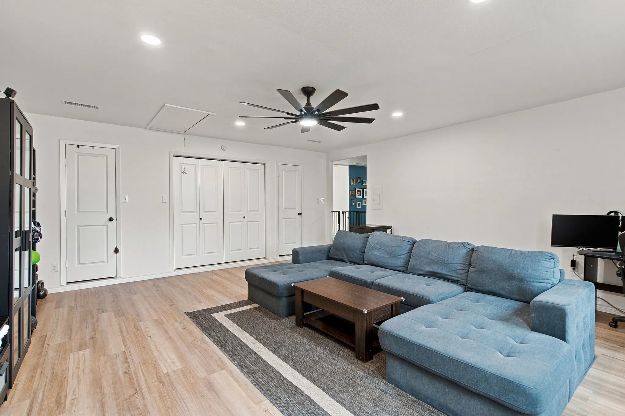 Single Family Residence For Sale in Denton County , 310 Bellaire Drive, Denton, Texas 76209, 3 Bedroom, 2 Bathroom, Garage spaces, 1,484 Sqft, built in 1969, mls#21370002, Real Estate Agent in Denton, Homes For Sale in Denton county, Homes For Sale in Denton, Realtor in Denton Texas, Real Estate Brokerage Independent Realty Texas, Luminita Cordes Realtor