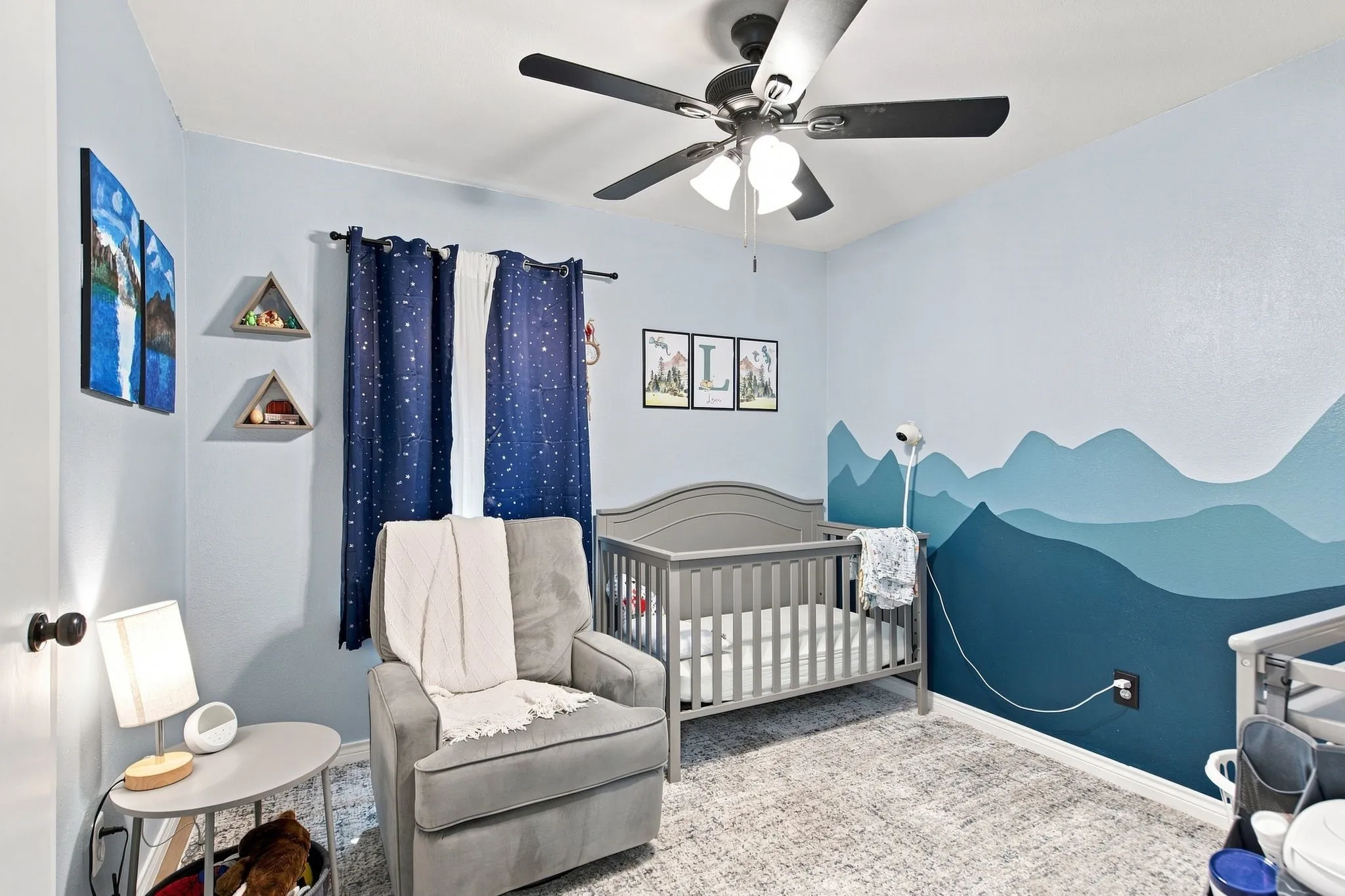 Single Family Residence For Sale in Denton County , 310 Bellaire Drive, Denton, Texas 76209, 3 Bedroom, 2 Bathroom, Garage spaces, 1,484 Sqft, built in 1969, mls#21370002, Real Estate Agent in Denton, Homes For Sale in Denton county, Homes For Sale in Denton, Realtor in Denton Texas, Real Estate Brokerage Independent Realty Texas, Luminita Cordes Realtor