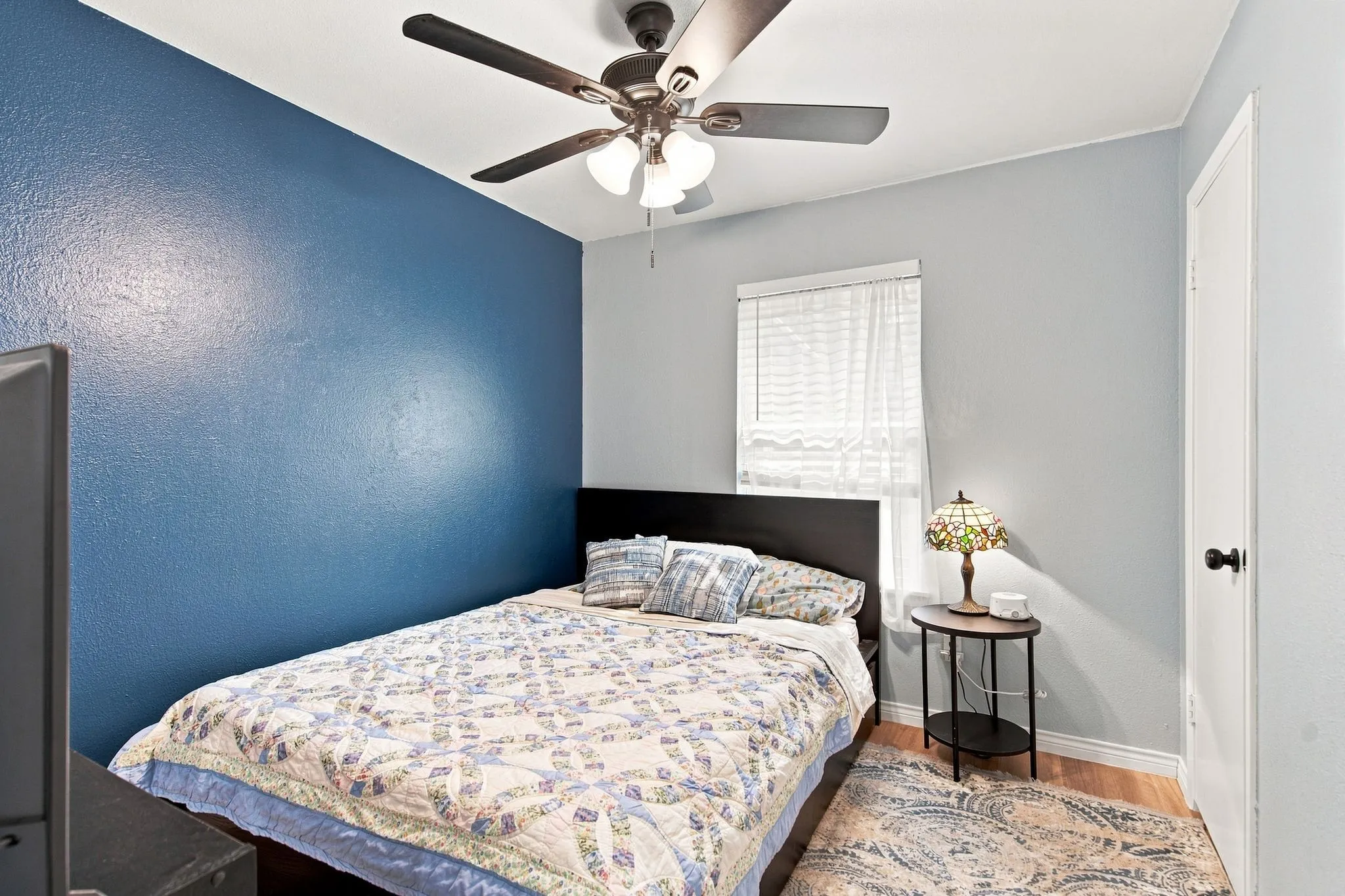 Single Family Residence For Sale in Denton County , 310 Bellaire Drive, Denton, Texas 76209, 3 Bedroom, 2 Bathroom, Garage spaces, 1,484 Sqft, built in 1969, mls#21370002, Real Estate Agent in Denton, Homes For Sale in Denton county, Homes For Sale in Denton, Realtor in Denton Texas, Real Estate Brokerage Independent Realty Texas, Luminita Cordes Realtor