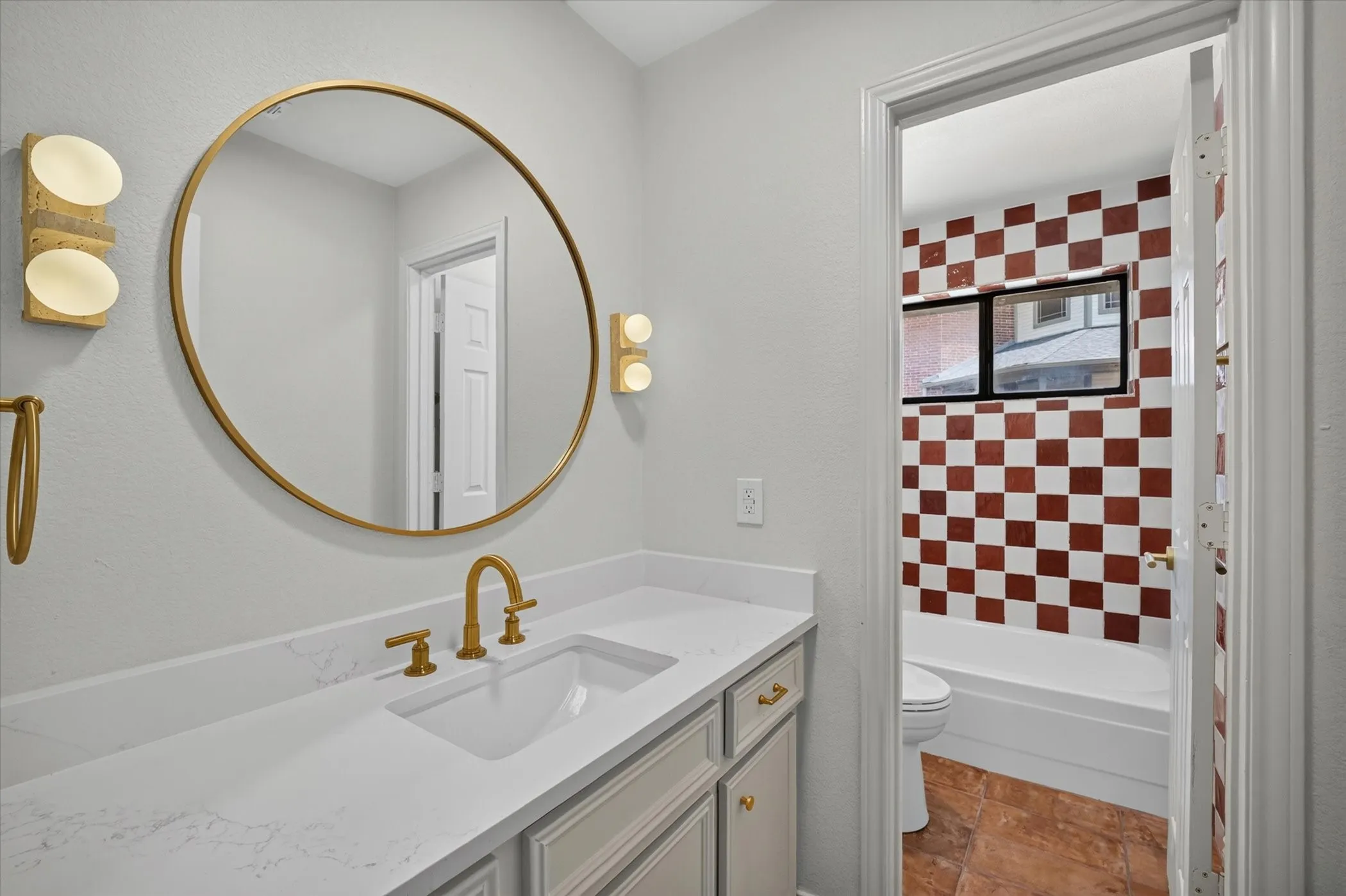 Single Family Residence For Rent in Dallas County , 3505 Larkin Lane, Rowlett, Texas 75089, 3 Bedroom, 2 Bathroom, 2 Garage spaces, 2,204 Sqft, built in 1984, mls#21347887, Real Estate Agent in Rowlett, Homes For Rent in Dallas county, Homes For Rent in Rowlett, Realtor in Rowlett Texas, Real Estate Brokerage Independent Realty Texas, Luminita Cordes Realtor