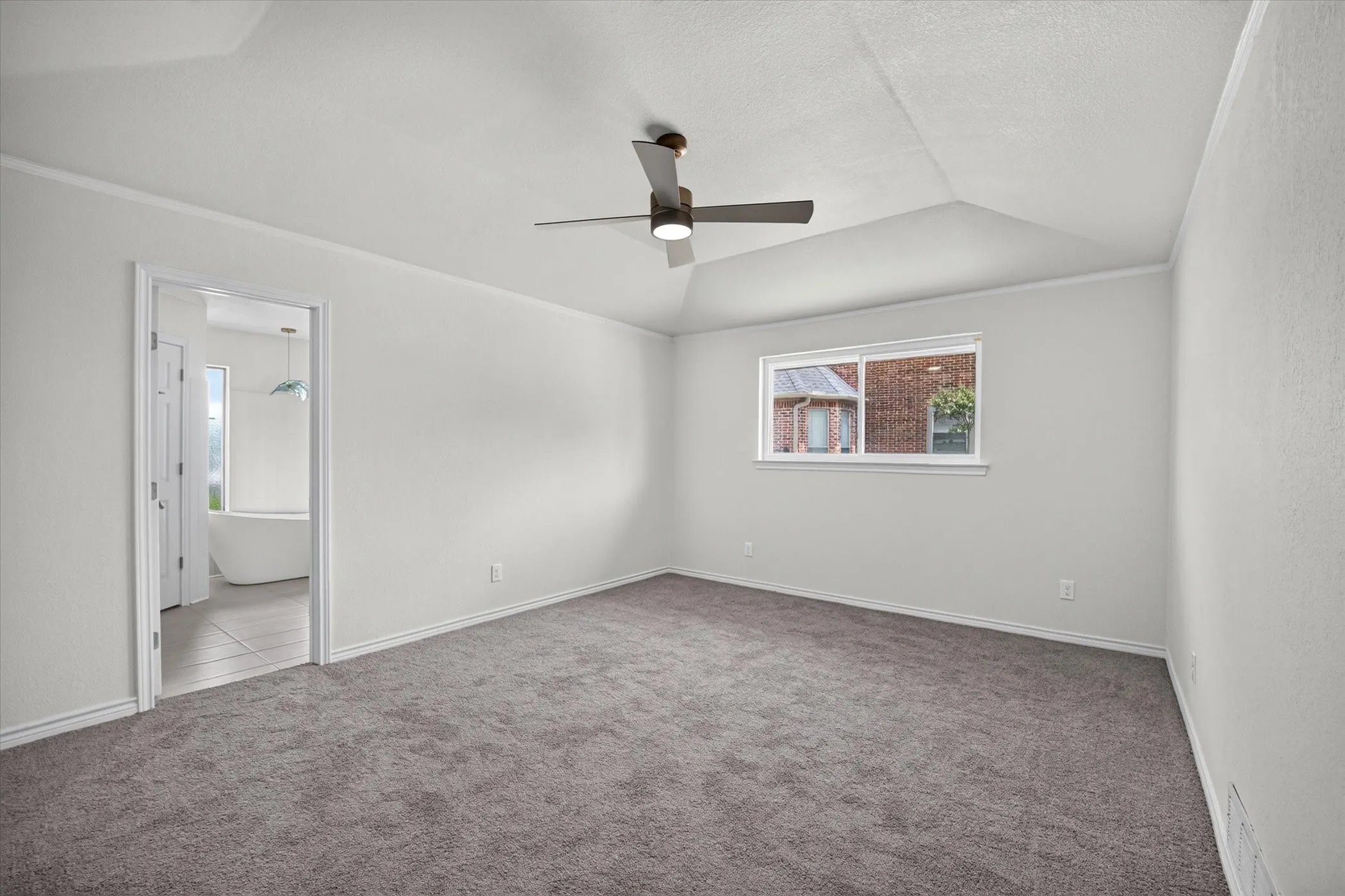 Single Family Residence For Rent in Dallas County , 3505 Larkin Lane, Rowlett, Texas 75089, 3 Bedroom, 2 Bathroom, 2 Garage spaces, 2,204 Sqft, built in 1984, mls#21347887, Real Estate Agent in Rowlett, Homes For Rent in Dallas county, Homes For Rent in Rowlett, Realtor in Rowlett Texas, Real Estate Brokerage Independent Realty Texas, Luminita Cordes Realtor