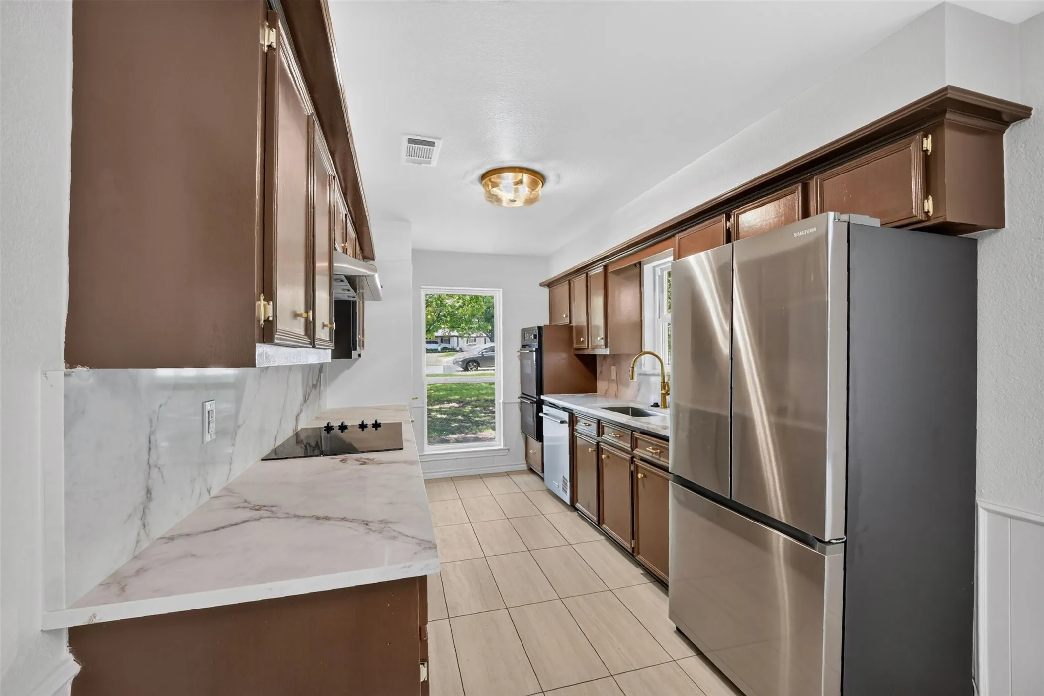 Single Family Residence For Rent in Dallas County , 3505 Larkin Lane, Rowlett, Texas 75089, 3 Bedroom, 2 Bathroom, 2 Garage spaces, 2,204 Sqft, built in 1984, mls#21347887, Real Estate Agent in Rowlett, Homes For Rent in Dallas county, Homes For Rent in Rowlett, Realtor in Rowlett Texas, Real Estate Brokerage Independent Realty Texas, Luminita Cordes Realtor