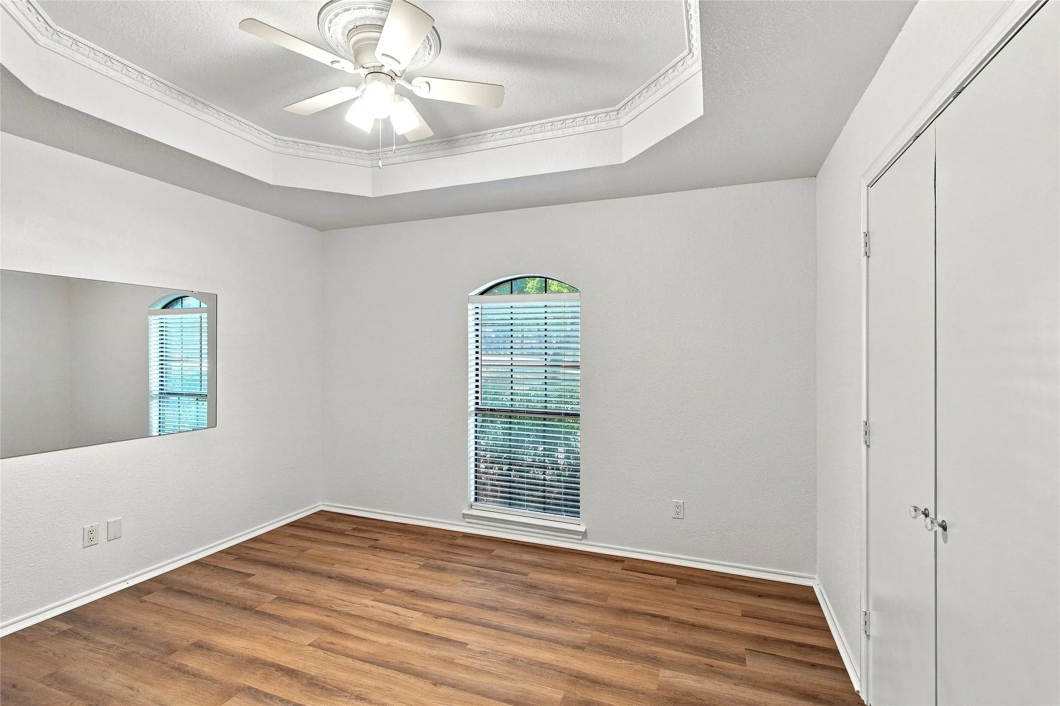 Single Family Residence For Sale in Johnson County , 244 Moore Road, Burleson, Texas 76028, 3 Bedroom, 2 Bathroom, Garage spaces, 2,334 Sqft, built in 1987, mls#21369974, Real Estate Agent in Burleson, Homes For Sale in Johnson county, Homes For Sale in Burleson, Realtor in Burleson Texas, Real Estate Brokerage Independent Realty Texas, Luminita Cordes Realtor