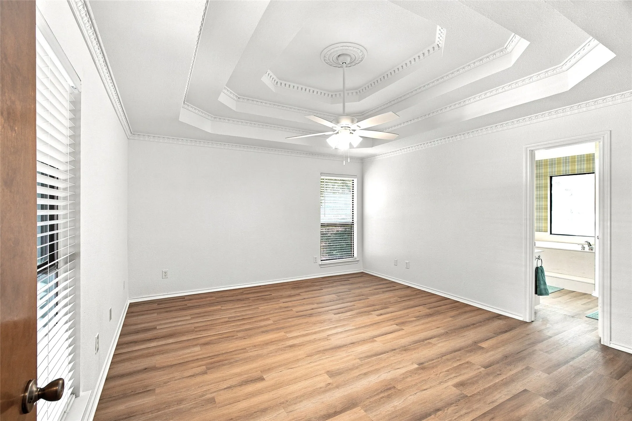 Single Family Residence For Sale in Johnson County , 244 Moore Road, Burleson, Texas 76028, 3 Bedroom, 2 Bathroom, Garage spaces, 2,334 Sqft, built in 1987, mls#21369974, Real Estate Agent in Burleson, Homes For Sale in Johnson county, Homes For Sale in Burleson, Realtor in Burleson Texas, Real Estate Brokerage Independent Realty Texas, Luminita Cordes Realtor