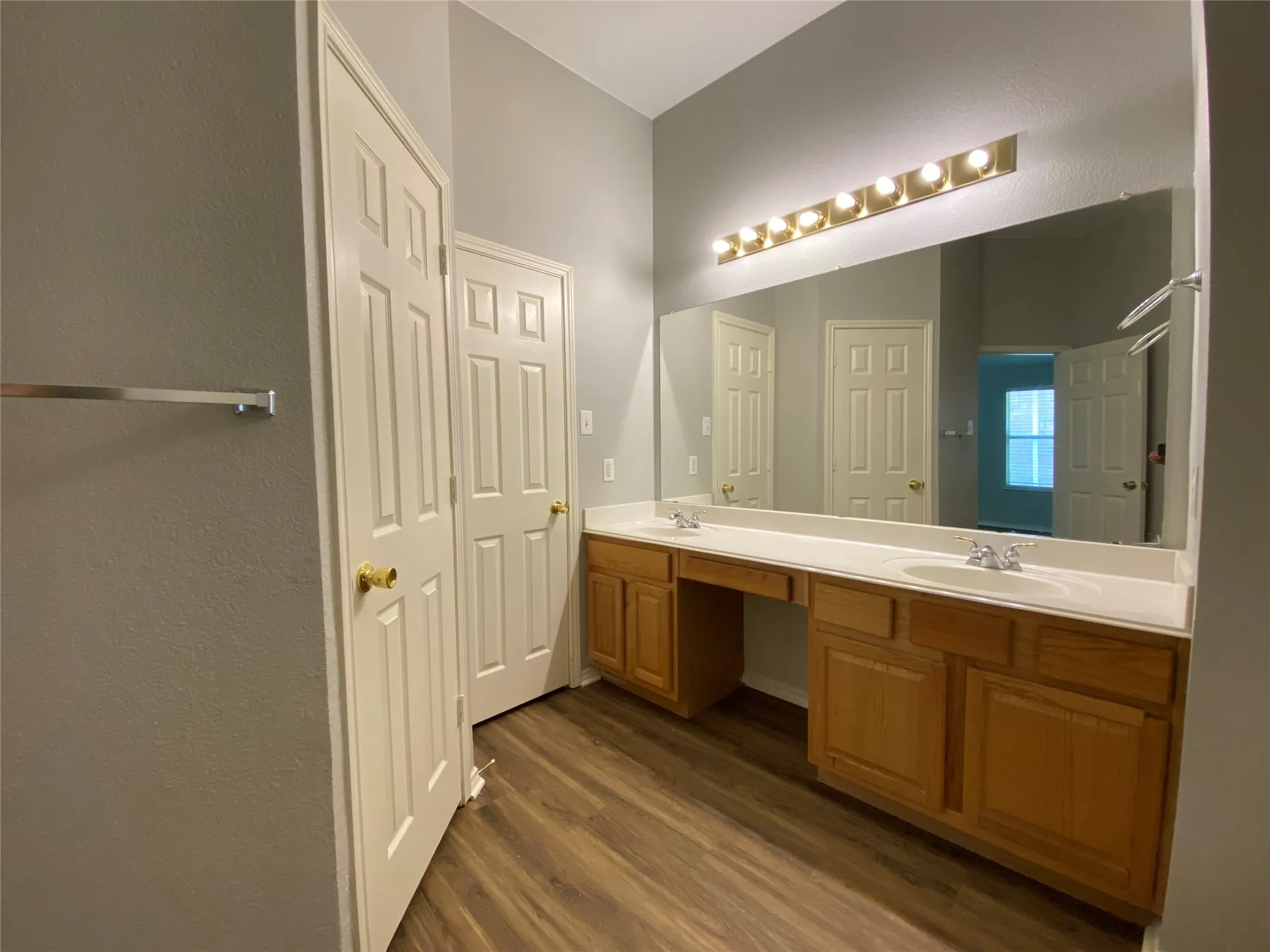 Single Family Residence For Rent in Denton County , 1045 Ducks Landing, Frisco, Texas 75033, 4 Bedroom, 2 Bathroom, 2 Garage spaces, 2,236 Sqft, built in 2002, mls#21370421, Real Estate Agent in Frisco, Homes For Rent in Denton county, Homes For Rent in Frisco, Realtor in Frisco Texas, Real Estate Brokerage Independent Realty Texas, Luminita Cordes Realtor