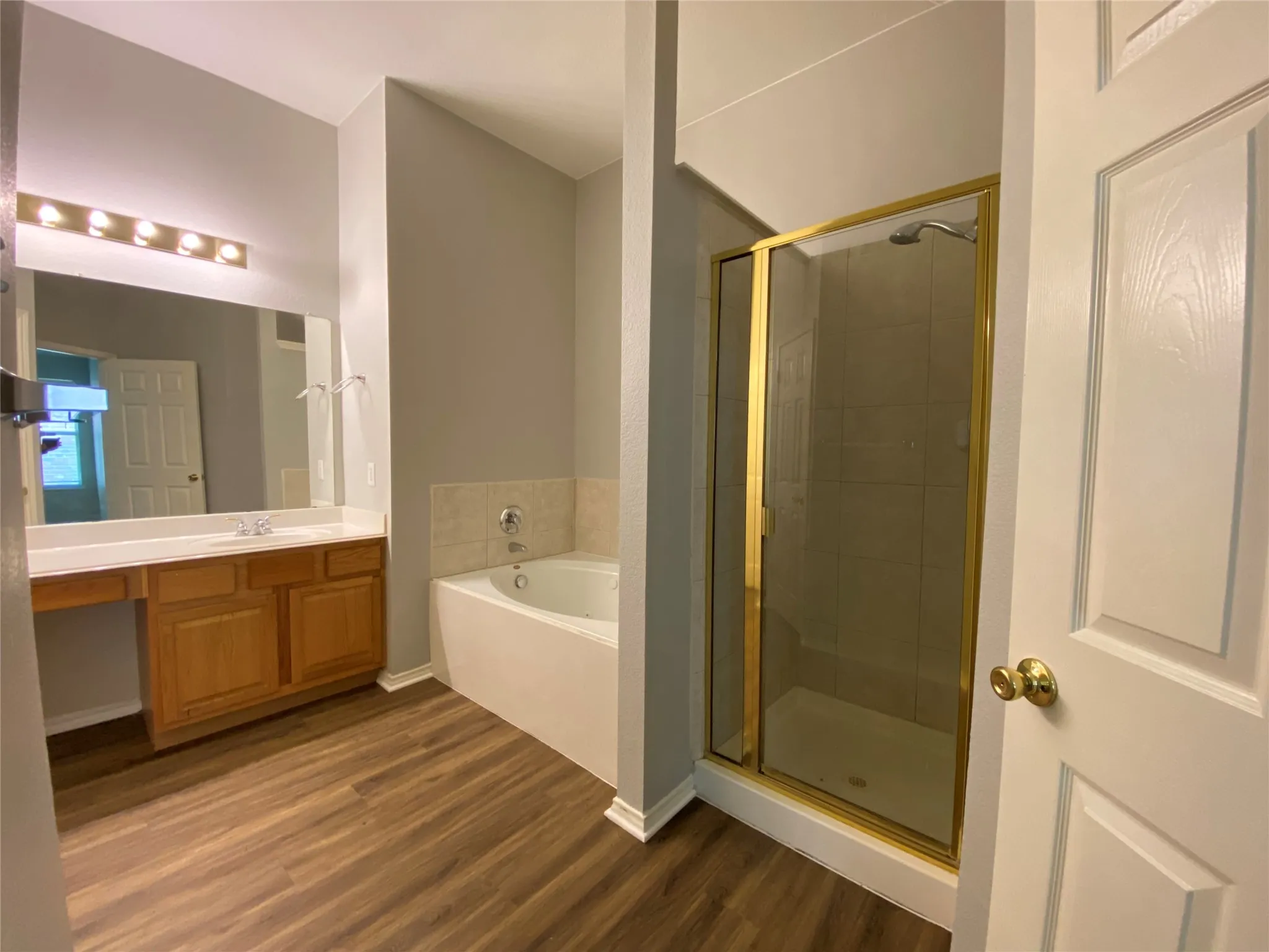 Single Family Residence For Rent in Denton County , 1045 Ducks Landing, Frisco, Texas 75033, 4 Bedroom, 2 Bathroom, 2 Garage spaces, 2,236 Sqft, built in 2002, mls#21370421, Real Estate Agent in Frisco, Homes For Rent in Denton county, Homes For Rent in Frisco, Realtor in Frisco Texas, Real Estate Brokerage Independent Realty Texas, Luminita Cordes Realtor