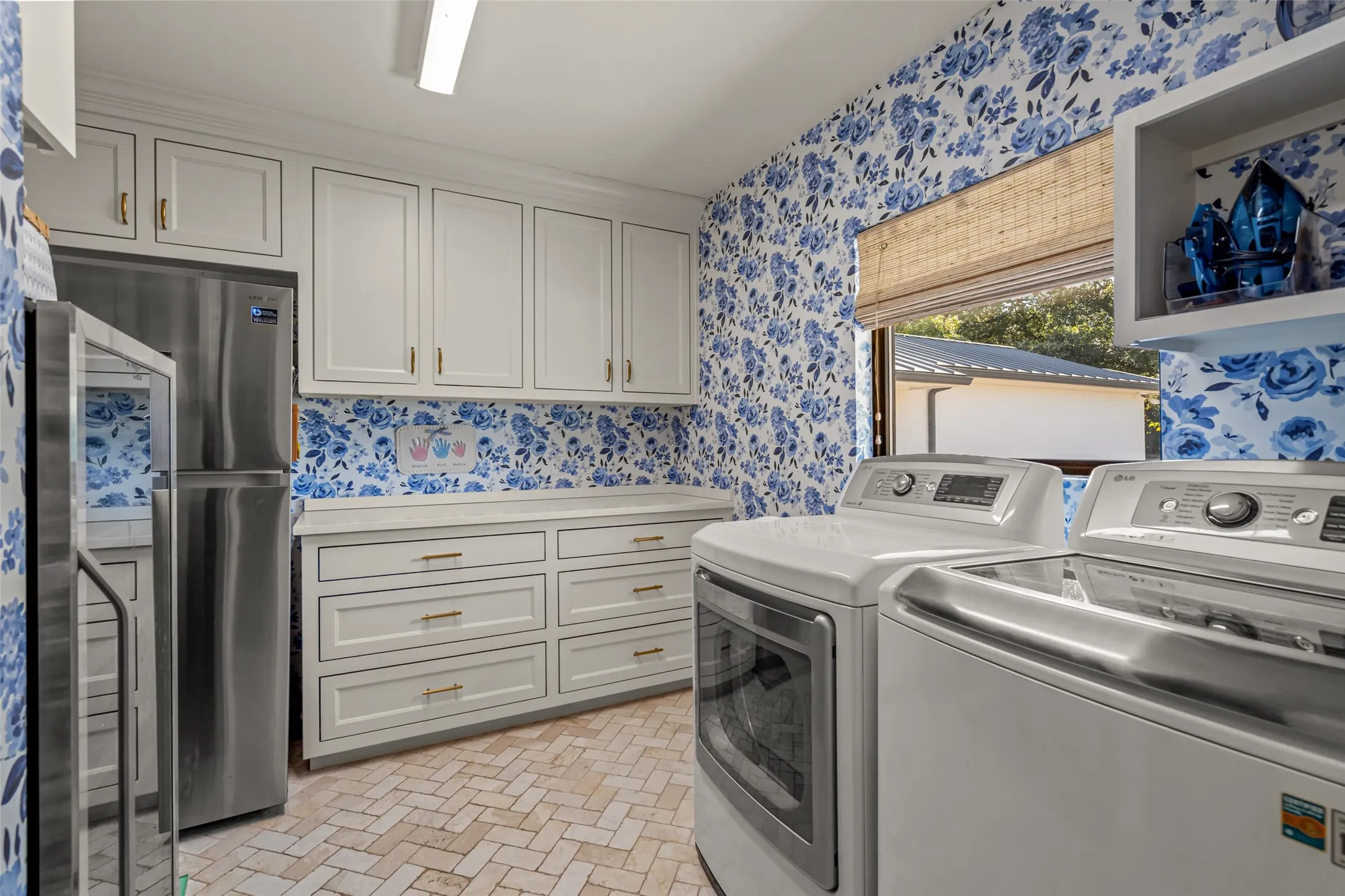 Single Family Residence For Sale in Tarrant County , 5849 Merrymount Road, Westover Hills, Texas 76107, 5 Bedroom, 5 Bathroom, Garage spaces, 5,929 Sqft, built in 1950, mls#21370023, Real Estate Agent in Westover Hills, Homes For Sale in Tarrant county, Homes For Sale in Westover Hills, Realtor in Westover Hills Texas, Real Estate Brokerage Independent Realty Texas, Luminita Cordes Realtor