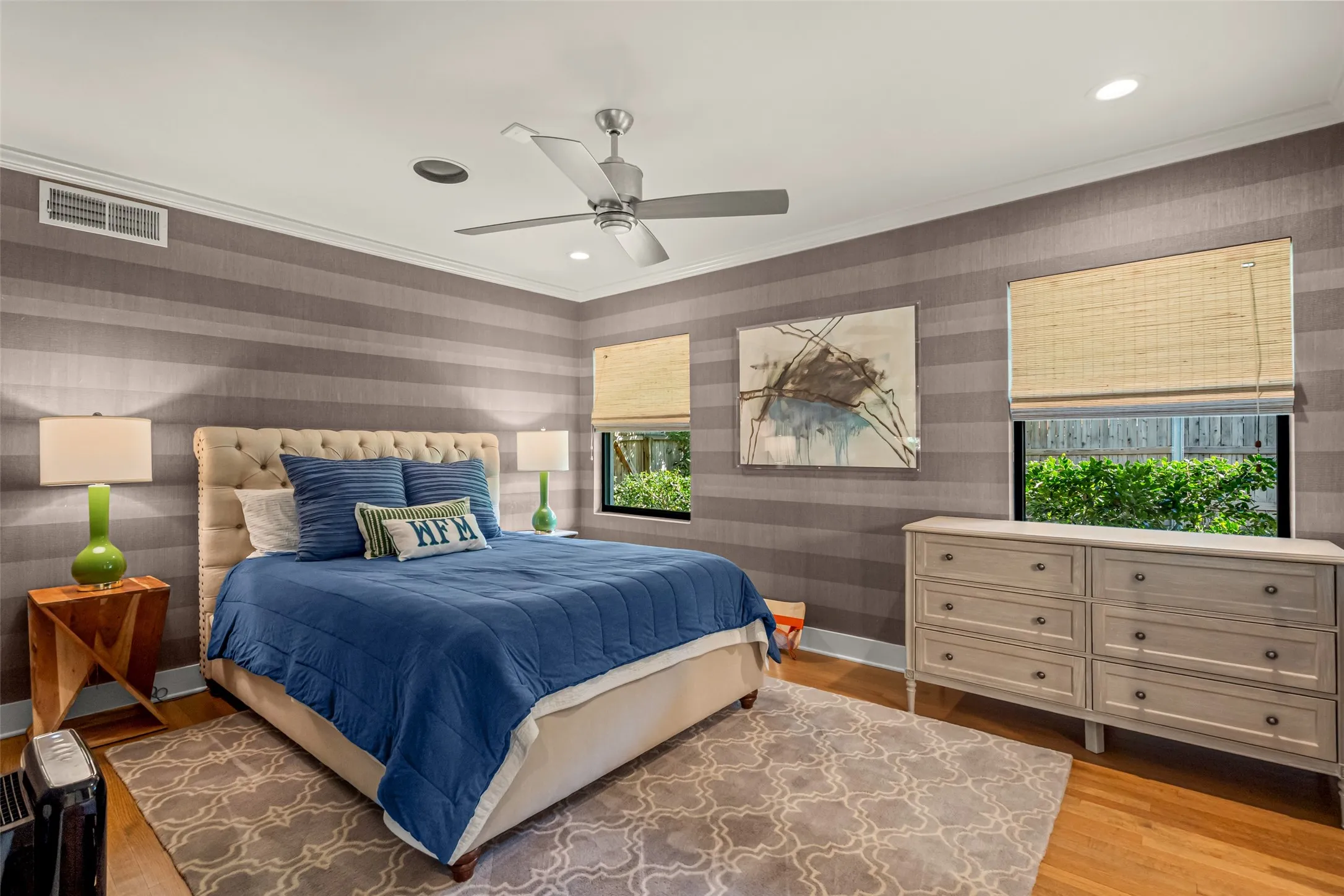Single Family Residence For Sale in Tarrant County , 5849 Merrymount Road, Westover Hills, Texas 76107, 5 Bedroom, 5 Bathroom, Garage spaces, 5,929 Sqft, built in 1950, mls#21370023, Real Estate Agent in Westover Hills, Homes For Sale in Tarrant county, Homes For Sale in Westover Hills, Realtor in Westover Hills Texas, Real Estate Brokerage Independent Realty Texas, Luminita Cordes Realtor