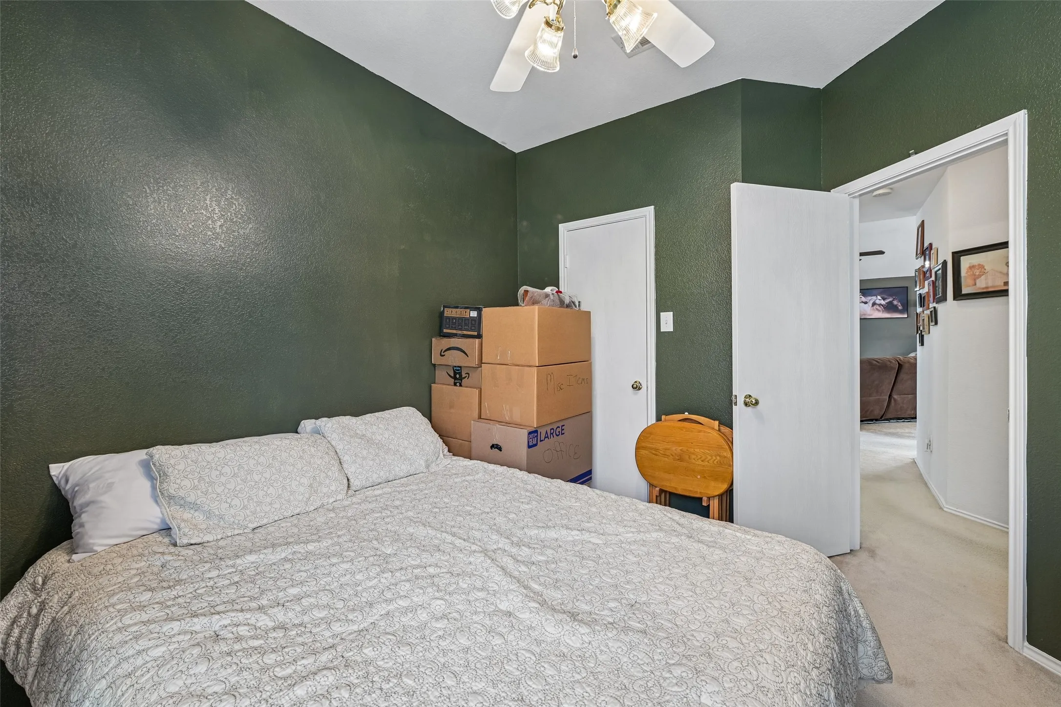 Single Family Residence For Sale in Dallas County , 3209 Welch Lane, Sachse, Texas 75048, 3 Bedroom, 2 Bathroom, 2 Garage spaces, 1,526 Sqft, built in 1998, mls#21363875, Real Estate Agent in Sachse, Homes For Sale in Dallas county, Homes For Sale in Sachse, Realtor in Sachse Texas, Real Estate Brokerage Independent Realty Texas, Luminita Cordes Realtor