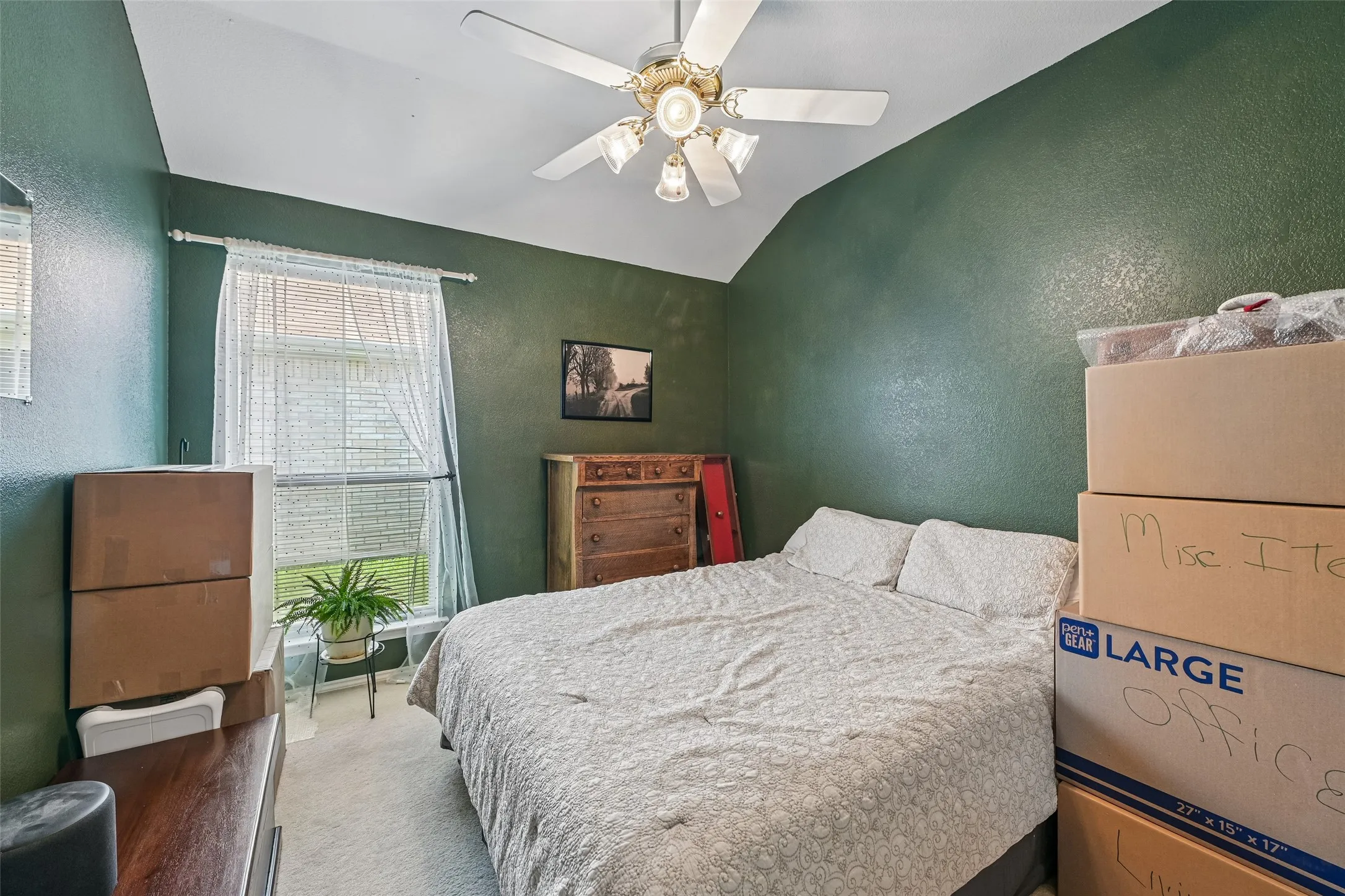 Single Family Residence For Sale in Dallas County , 3209 Welch Lane, Sachse, Texas 75048, 3 Bedroom, 2 Bathroom, 2 Garage spaces, 1,526 Sqft, built in 1998, mls#21363875, Real Estate Agent in Sachse, Homes For Sale in Dallas county, Homes For Sale in Sachse, Realtor in Sachse Texas, Real Estate Brokerage Independent Realty Texas, Luminita Cordes Realtor