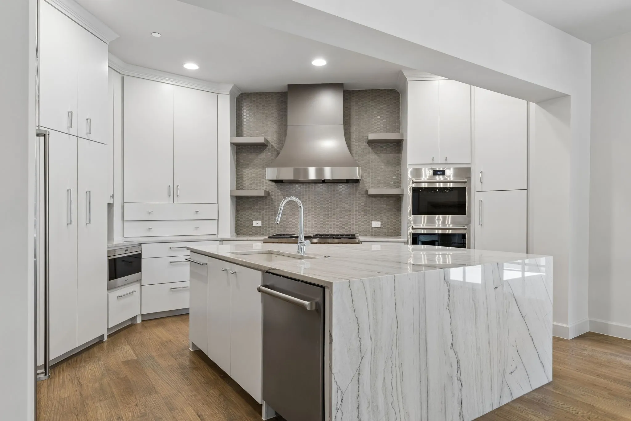 Townhouse For Rent in Tarrant County , 74 Cortes Drive, Westlake, Texas 76262, 4 Bedroom, 5 Bathroom, 2 Garage spaces, 3,550 Sqft, built in 2023, mls#21370244, Real Estate Agent in Westlake, Homes For Rent in Tarrant county, Homes For Rent in Westlake, Realtor in Westlake Texas, Real Estate Brokerage Independent Realty Texas, Luminita Cordes Realtor
