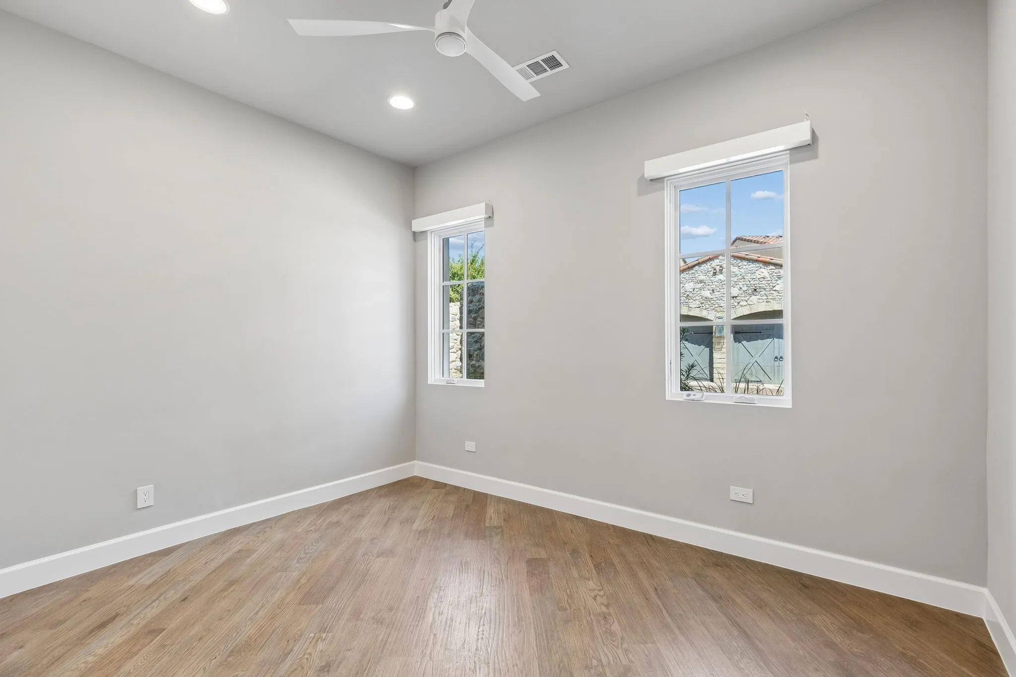 Townhouse For Rent in Tarrant County , 74 Cortes Drive, Westlake, Texas 76262, 4 Bedroom, 5 Bathroom, 2 Garage spaces, 3,550 Sqft, built in 2023, mls#21370244, Real Estate Agent in Westlake, Homes For Rent in Tarrant county, Homes For Rent in Westlake, Realtor in Westlake Texas, Real Estate Brokerage Independent Realty Texas, Luminita Cordes Realtor