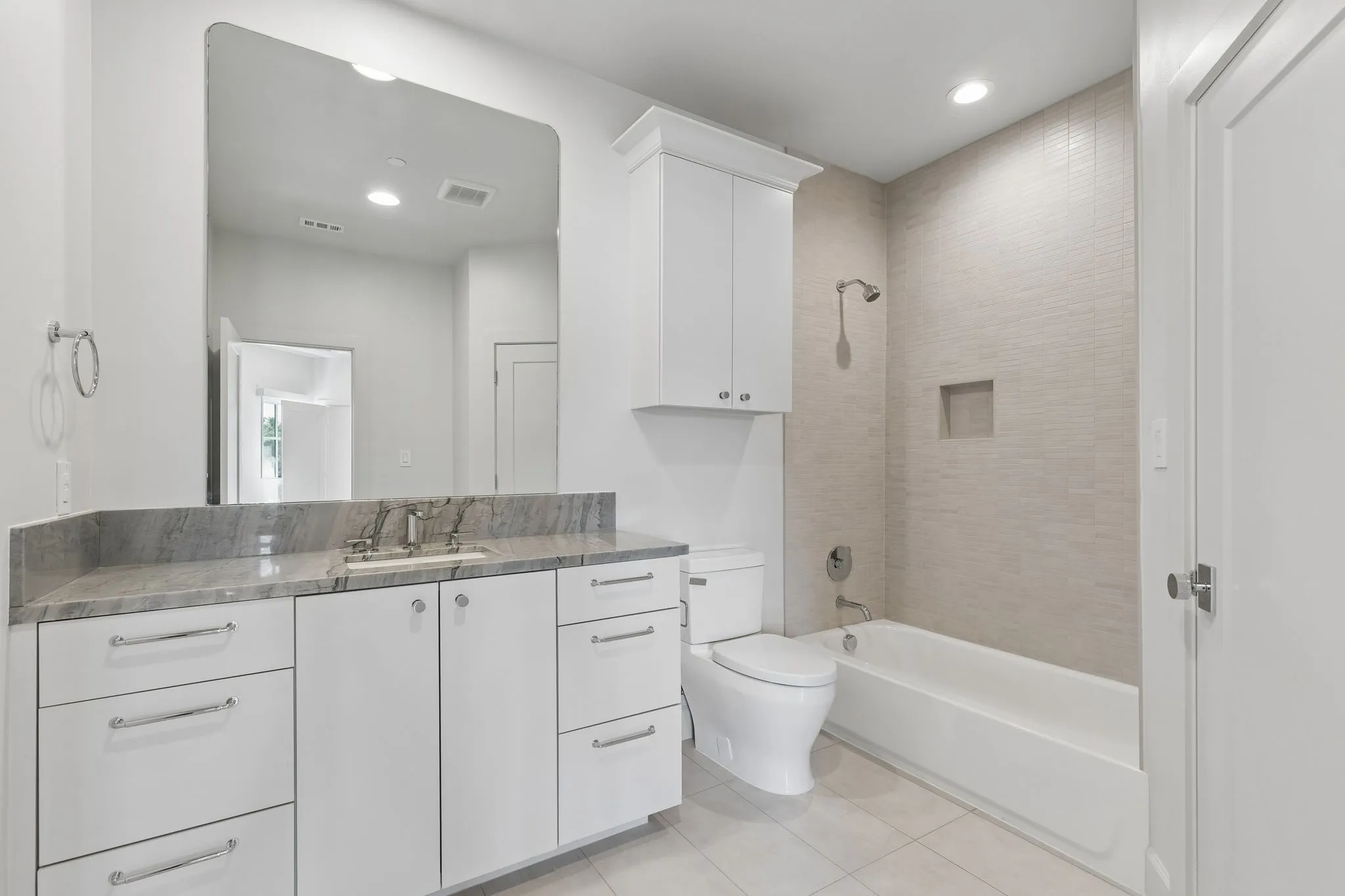 Townhouse For Rent in Tarrant County , 76 Cortes Drive, Westlake, Texas 76262, 3 Bedroom, 4 Bathroom, 2 Garage spaces, 3,107 Sqft, built in 2023, mls#21370258, Real Estate Agent in Westlake, Homes For Rent in Tarrant county, Homes For Rent in Westlake, Realtor in Westlake Texas, Real Estate Brokerage Independent Realty Texas, Luminita Cordes Realtor