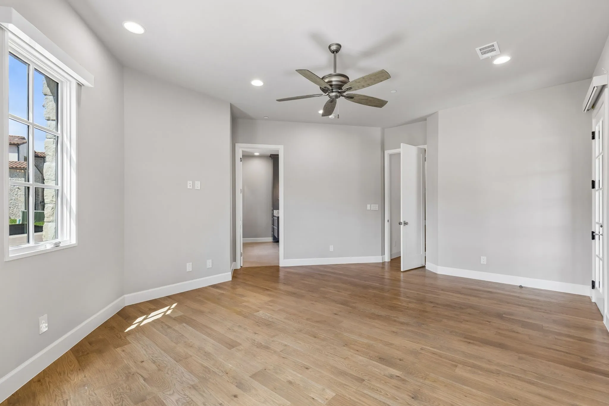 Townhouse For Rent in Tarrant County , 76 Cortes Drive, Westlake, Texas 76262, 3 Bedroom, 4 Bathroom, 2 Garage spaces, 3,107 Sqft, built in 2023, mls#21370258, Real Estate Agent in Westlake, Homes For Rent in Tarrant county, Homes For Rent in Westlake, Realtor in Westlake Texas, Real Estate Brokerage Independent Realty Texas, Luminita Cordes Realtor