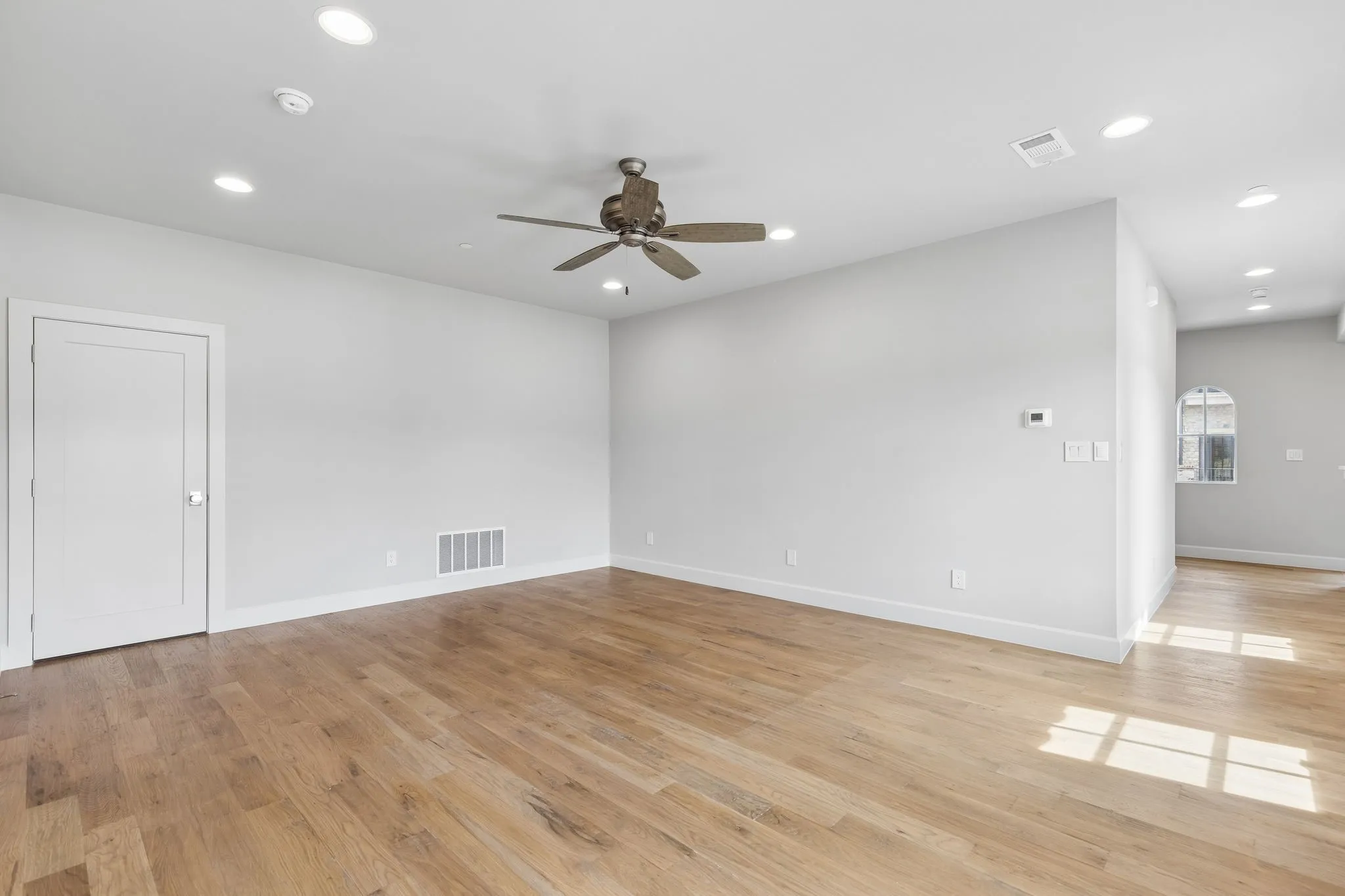 Townhouse For Rent in Tarrant County , 76 Cortes Drive, Westlake, Texas 76262, 3 Bedroom, 4 Bathroom, 2 Garage spaces, 3,107 Sqft, built in 2023, mls#21370258, Real Estate Agent in Westlake, Homes For Rent in Tarrant county, Homes For Rent in Westlake, Realtor in Westlake Texas, Real Estate Brokerage Independent Realty Texas, Luminita Cordes Realtor