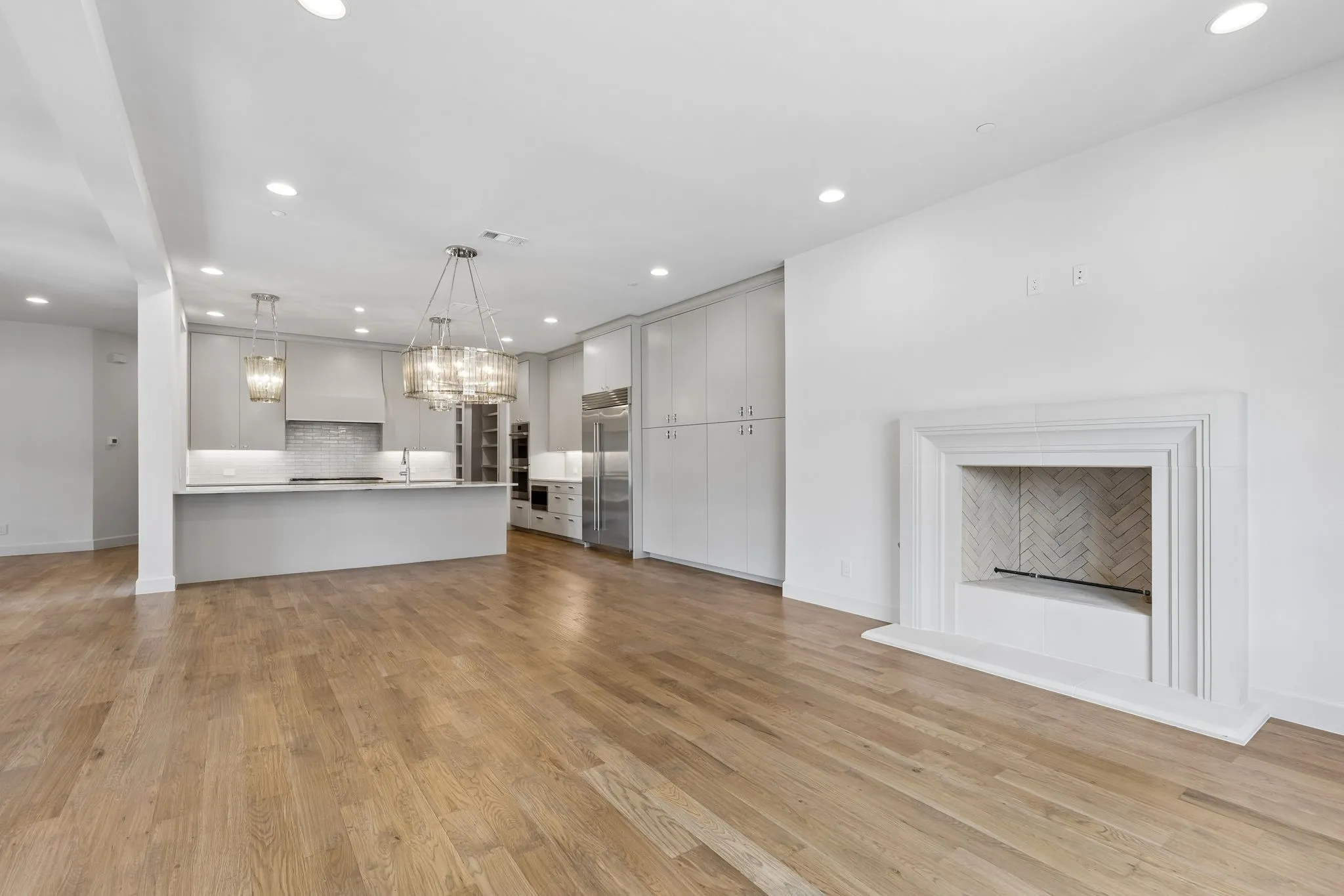 Townhouse For Rent in Tarrant County , 76 Cortes Drive, Westlake, Texas 76262, 3 Bedroom, 4 Bathroom, 2 Garage spaces, 3,107 Sqft, built in 2023, mls#21370258, Real Estate Agent in Westlake, Homes For Rent in Tarrant county, Homes For Rent in Westlake, Realtor in Westlake Texas, Real Estate Brokerage Independent Realty Texas, Luminita Cordes Realtor