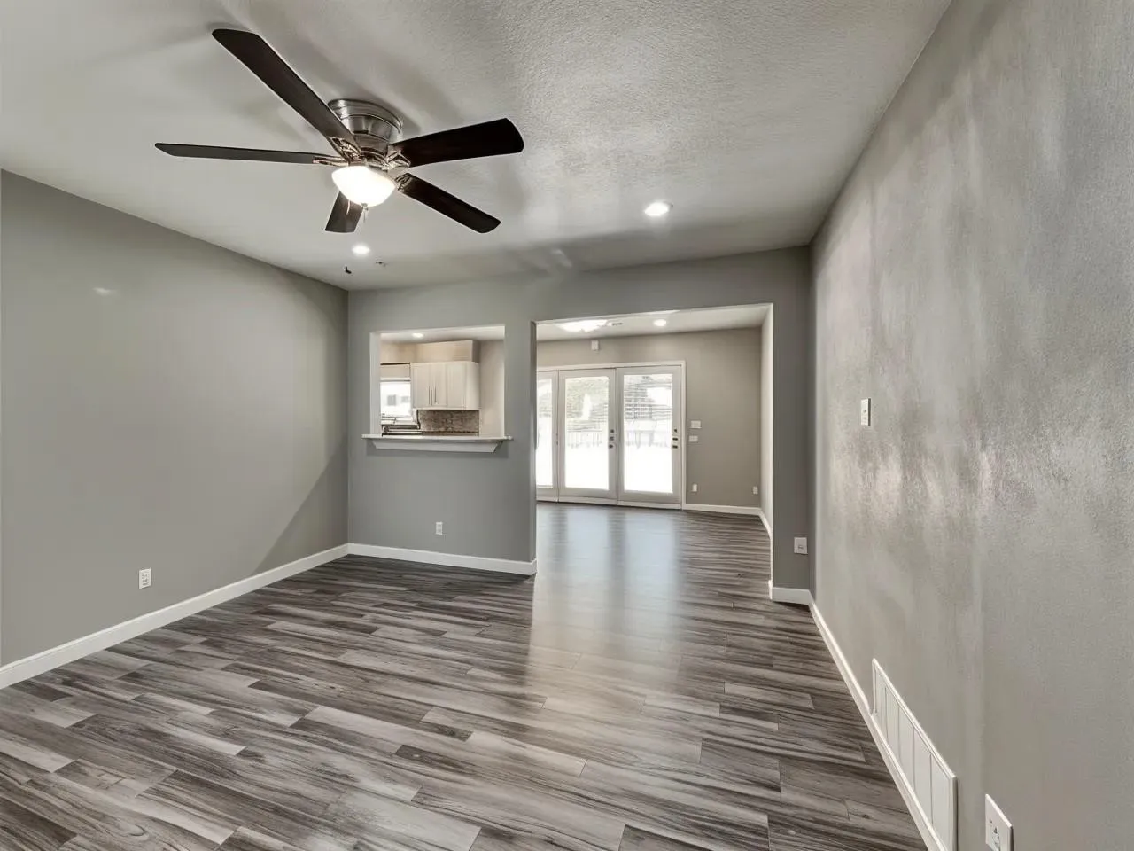 Single Family Residence For Rent in Dallas County , 14036 Stardust Lane, Farmers Branch, Texas 75234, 3 Bedroom, 2 Bathroom, Garage spaces, 1,716 Sqft, built in 1957, mls#21370450, Real Estate Agent in Farmers Branch, Homes For Rent in Dallas county, Homes For Rent in Farmers Branch, Realtor in Farmers Branch Texas, Real Estate Brokerage Independent Realty Texas, Luminita Cordes Realtor