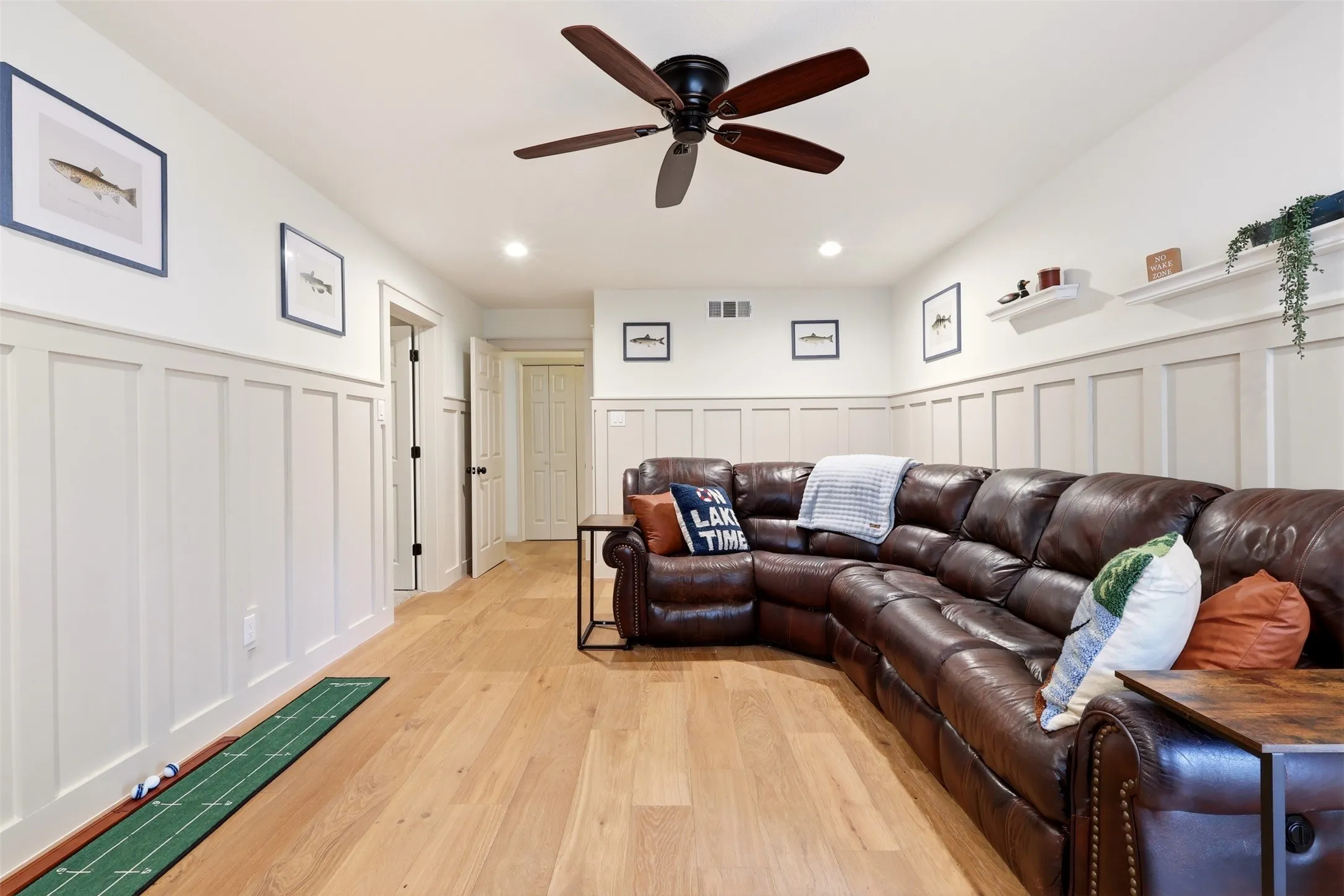 Single Family Residence For Sale in Rockwall County , 1613 Bay Crest Trail, Heath, Texas 75032, 4 Bedroom, 4 Bathroom, 2 Garage spaces, 3,041 Sqft, built in 1987, mls#21368728, Real Estate Agent in Heath, Homes For Sale in Rockwall county, Homes For Sale in Heath, Realtor in Heath Texas, Real Estate Brokerage Independent Realty Texas, Luminita Cordes Realtor