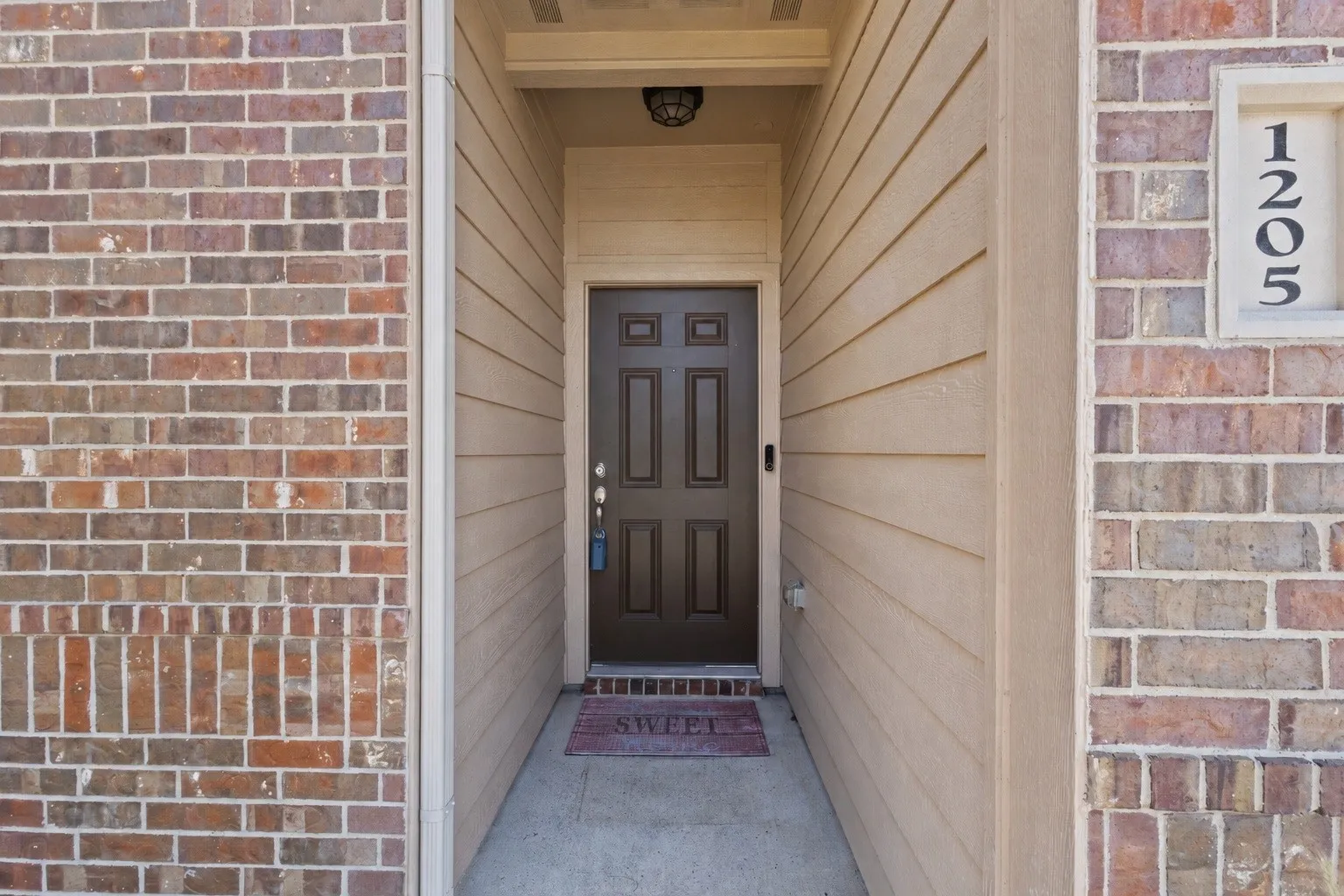 Single Family Residence For Sale in Collin County , 1205 Juniper Drive, Princeton, Texas 75407, 3 Bedroom, 2 Bathroom, 2 Garage spaces, 1,619 Sqft, built in 2017, mls#21370366, Real Estate Agent in Princeton, Homes For Sale in Collin county, Homes For Sale in Princeton, Realtor in Princeton Texas, Real Estate Brokerage Independent Realty Texas, Luminita Cordes Realtor