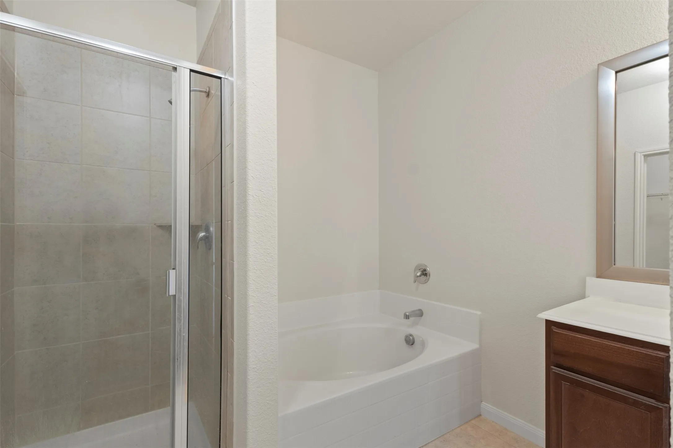 Single Family Residence For Sale in Collin County , 1205 Juniper Drive, Princeton, Texas 75407, 3 Bedroom, 2 Bathroom, 2 Garage spaces, 1,619 Sqft, built in 2017, mls#21370366, Real Estate Agent in Princeton, Homes For Sale in Collin county, Homes For Sale in Princeton, Realtor in Princeton Texas, Real Estate Brokerage Independent Realty Texas, Luminita Cordes Realtor