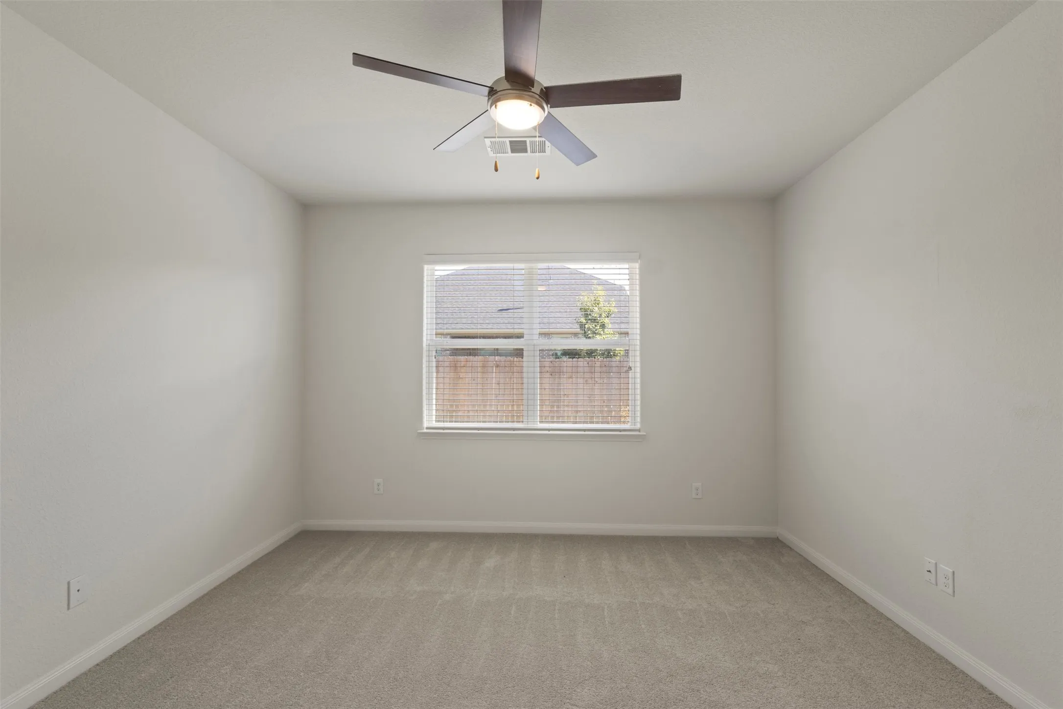Single Family Residence For Sale in Collin County , 1205 Juniper Drive, Princeton, Texas 75407, 3 Bedroom, 2 Bathroom, 2 Garage spaces, 1,619 Sqft, built in 2017, mls#21370366, Real Estate Agent in Princeton, Homes For Sale in Collin county, Homes For Sale in Princeton, Realtor in Princeton Texas, Real Estate Brokerage Independent Realty Texas, Luminita Cordes Realtor