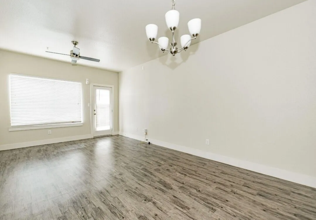 Apartment For Rent in Dallas County , 3221 Elihu Street 205, Dallas, Texas 75210, 1 Bedroom, 1 Bathroom, Garage spaces, 723 Sqft, built in 2014, mls#21370390, Real Estate Agent in Dallas, Homes For Rent in Dallas county, Homes For Rent in Dallas, Realtor in Dallas Texas, Real Estate Brokerage Independent Realty Texas, Luminita Cordes Realtor
