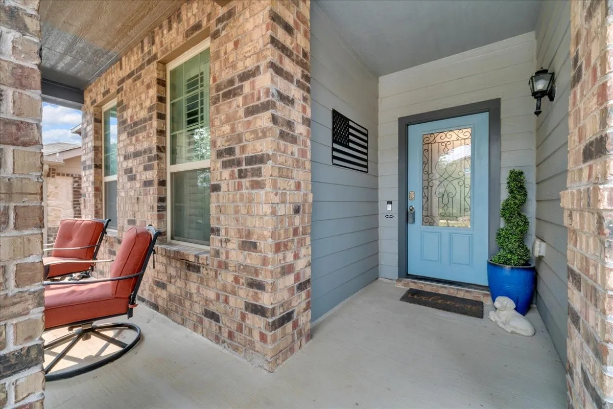 Single Family Residence For Sale in Denton County , 5504 Wharfside Place, Denton, Texas 76208, 4 Bedroom, 3 Bathroom, 2 Garage spaces, 3,145 Sqft, built in 2018, mls#21361301, Real Estate Agent in Denton, Homes For Sale in Denton county, Homes For Sale in Denton, Realtor in Denton Texas, Real Estate Brokerage Independent Realty Texas, Luminita Cordes Realtor
